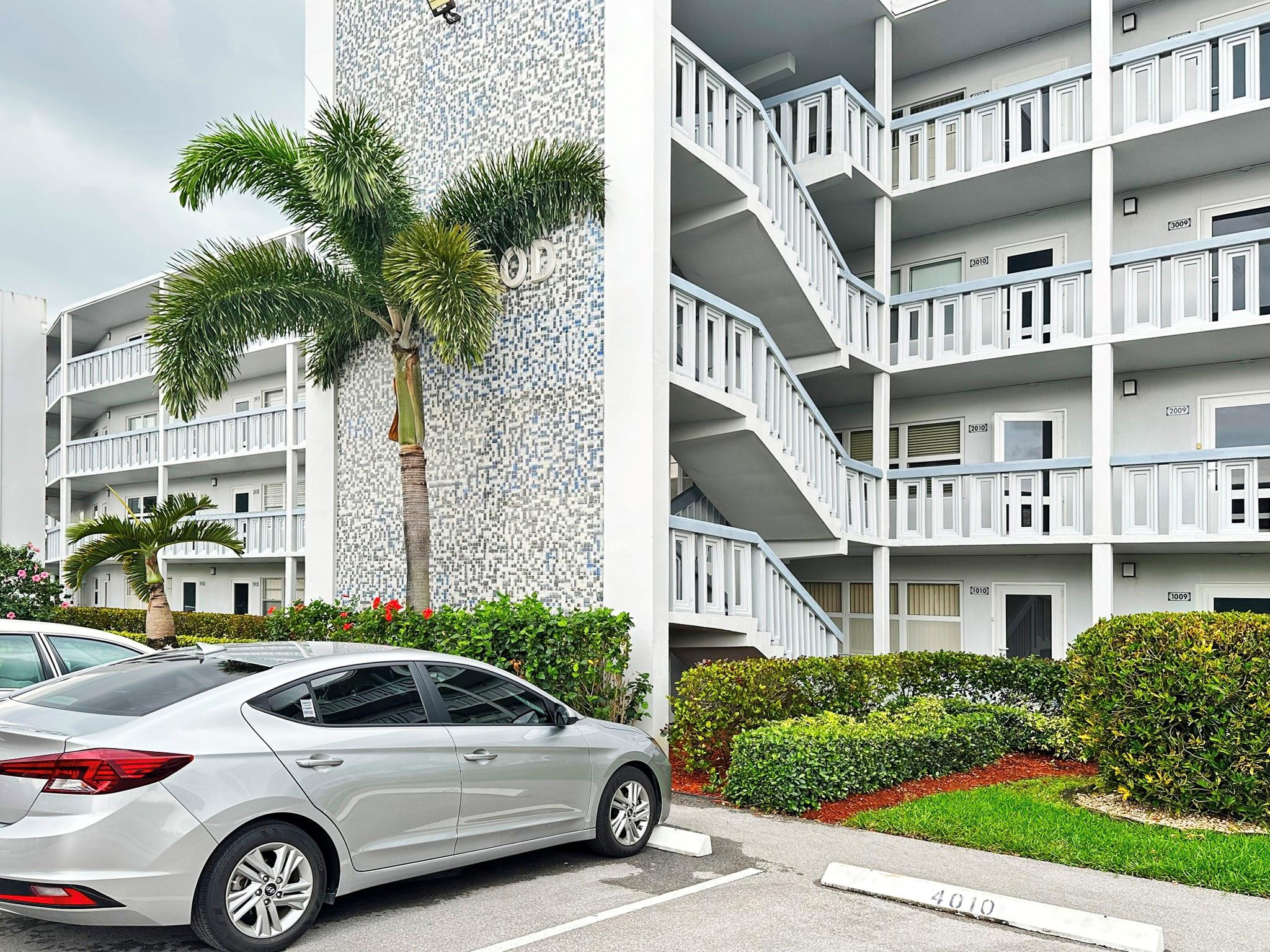 Century Village East - Residential