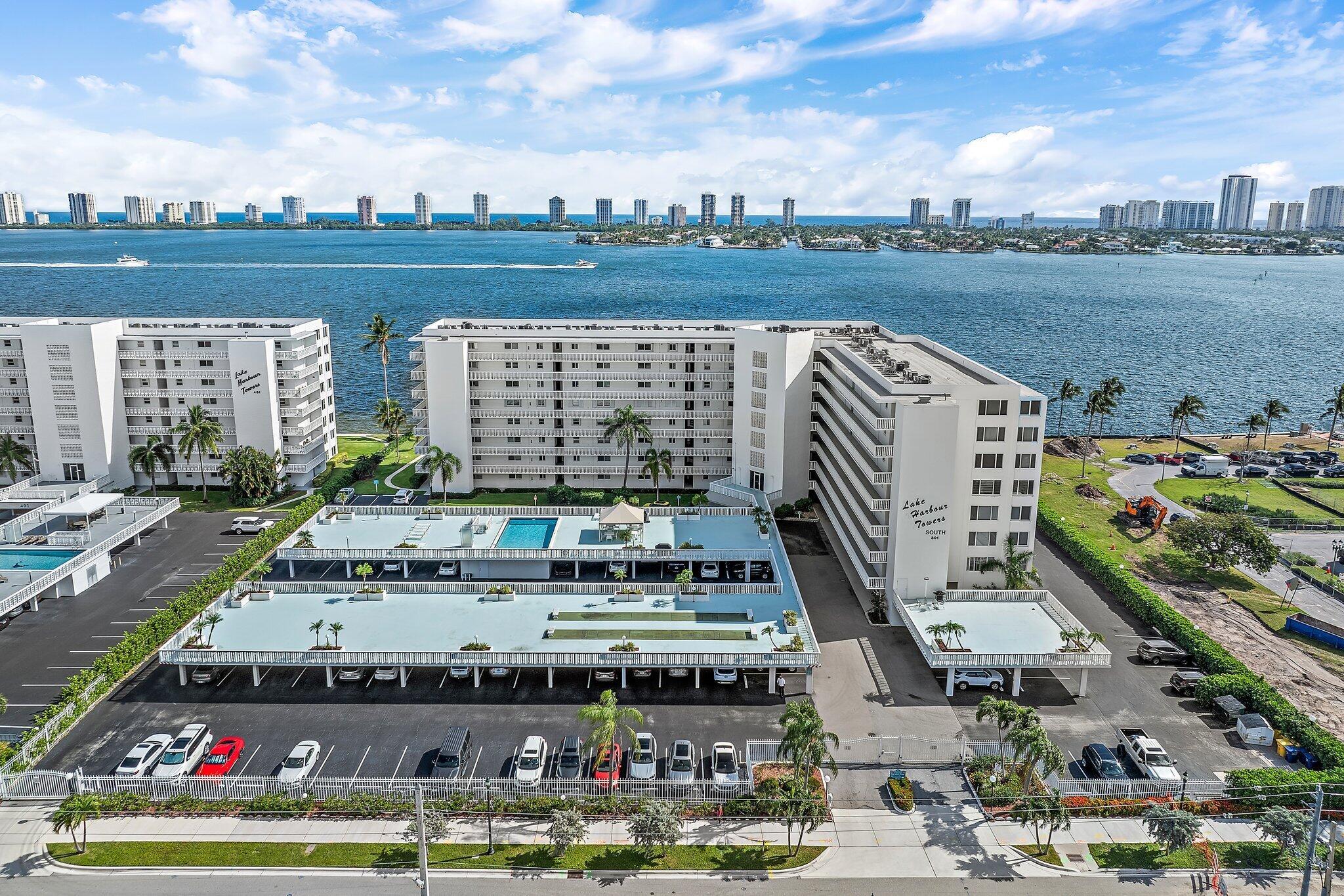 301 Lake Shore Drive 711