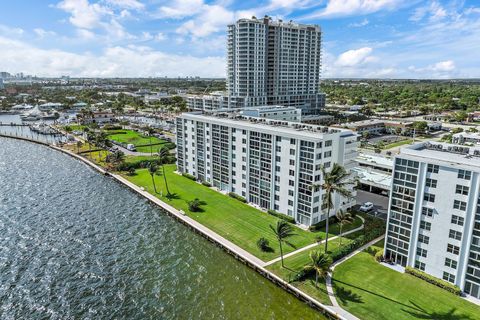 301 Lake Shore Drive 711 Lake Park FL 33403