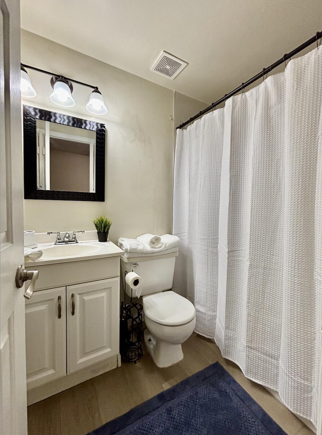 GEORGIAN COURTS AT WELLIN - Residential