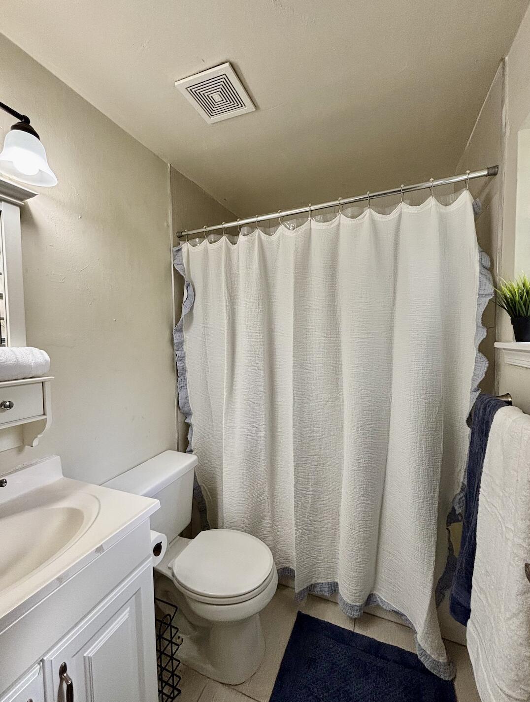 GEORGIAN COURTS AT WELLIN - Residential