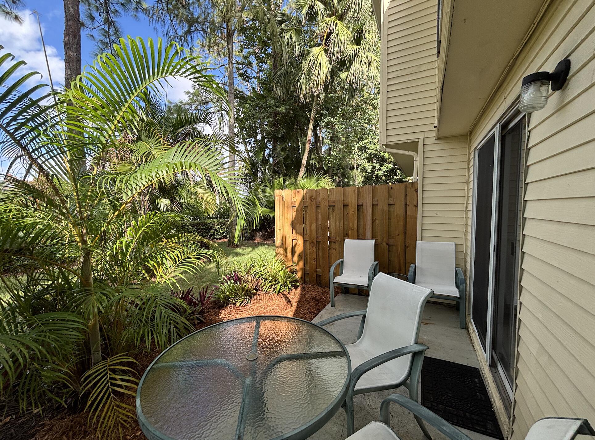 GEORGIAN COURTS AT WELLIN - Residential