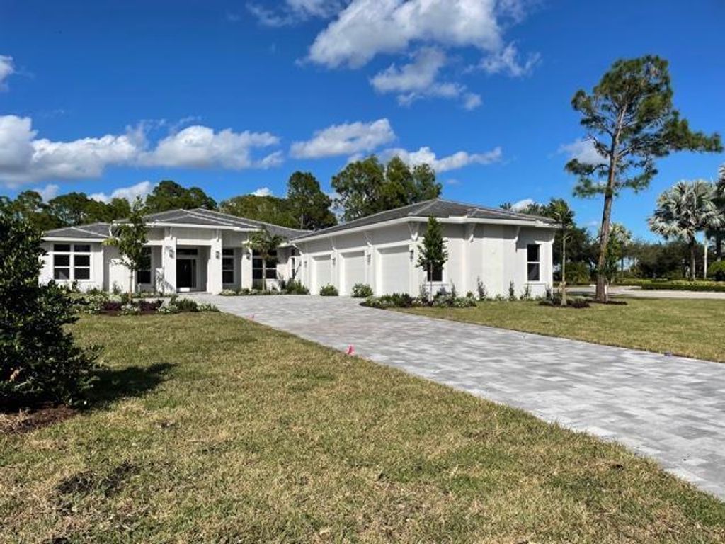 Photo of 11990 Torreyanna Circle, Palm Beach Gardens, FL 33412 (MLS # R10756567)