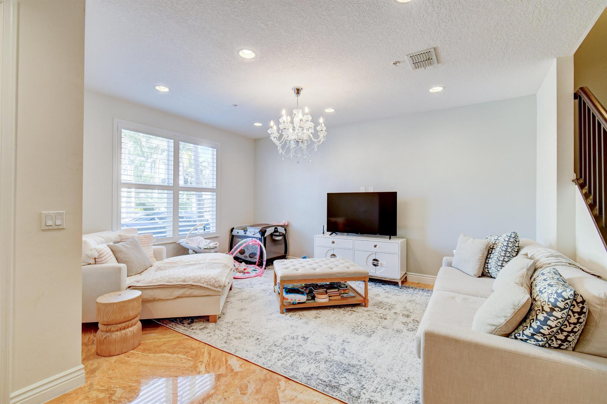 4930 NW 15th Avenue