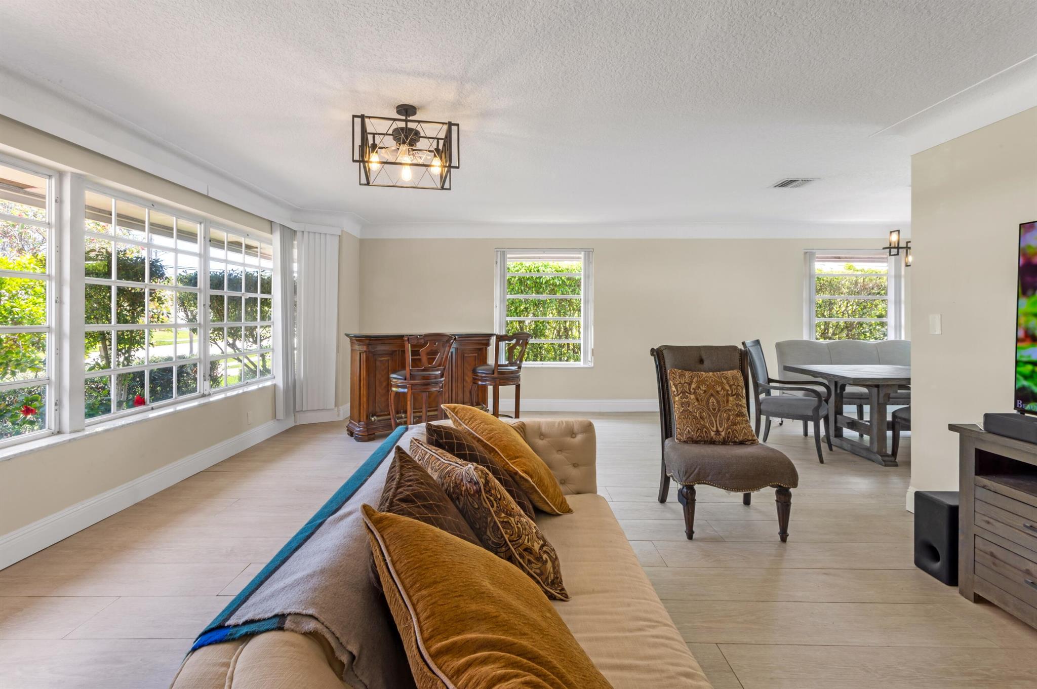 1241 Walnut Terrace