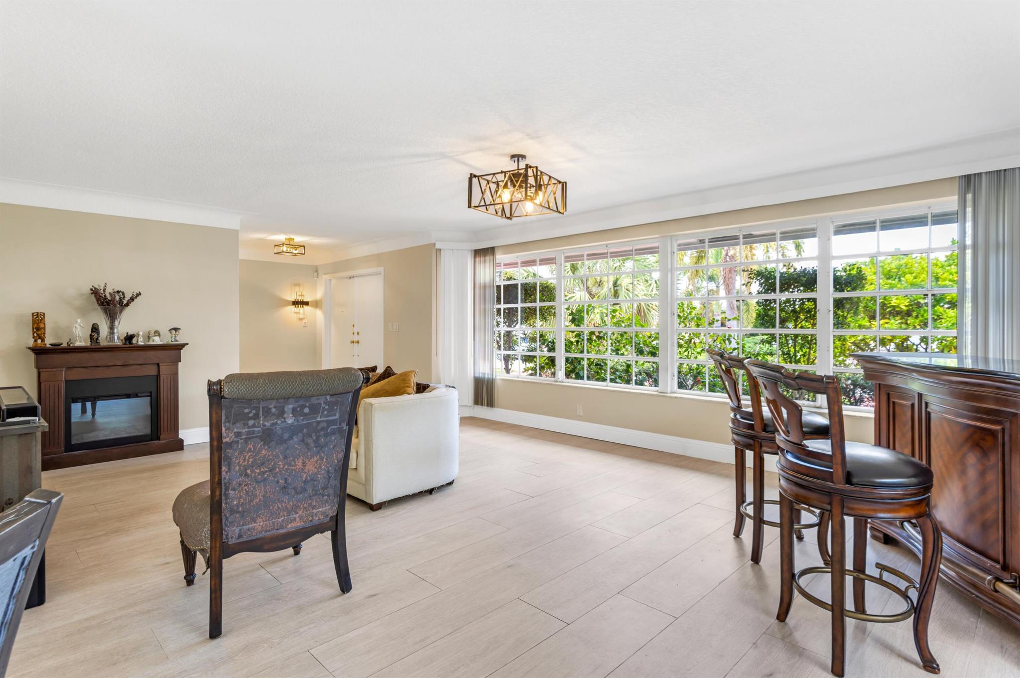 1241 Walnut Terrace