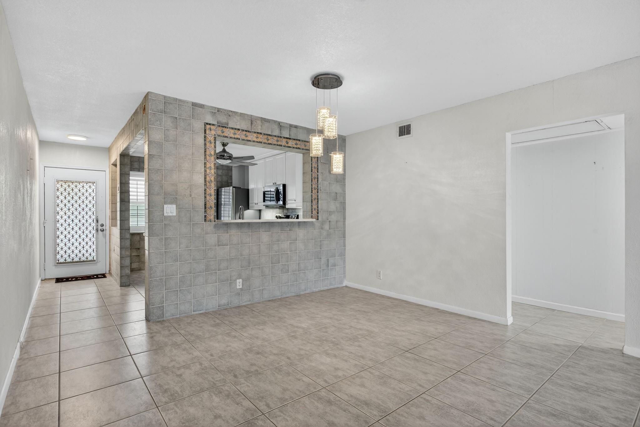 WYNMOOR VILLAGE - Residential