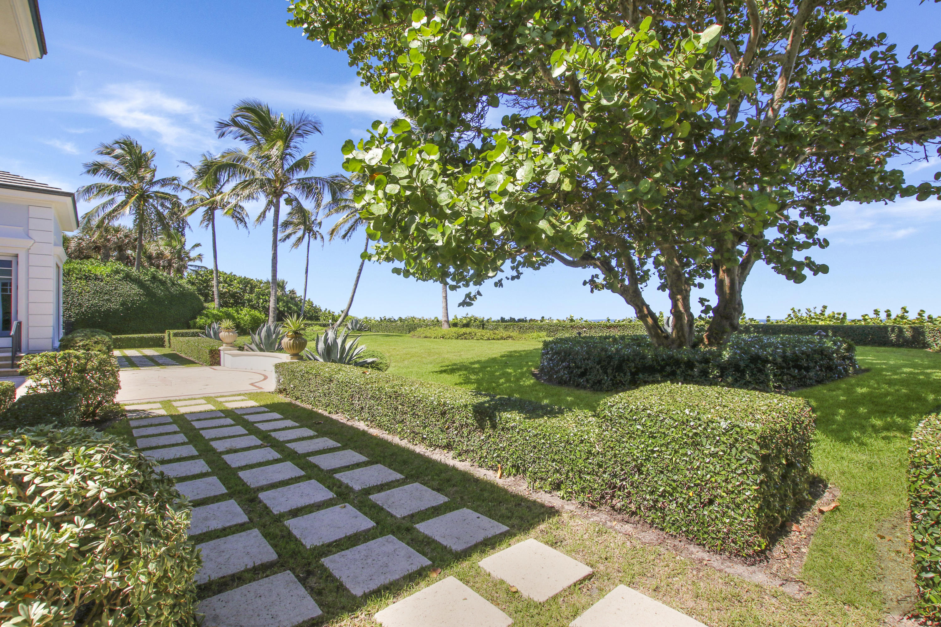 Jupiter Island - Residential