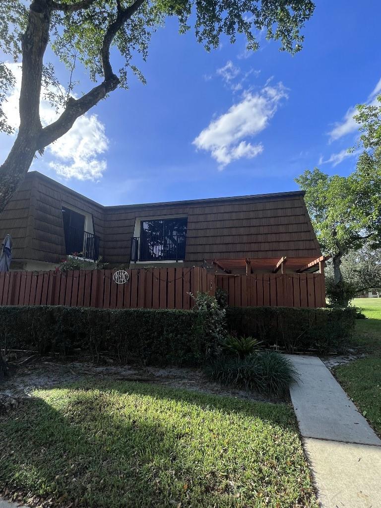 PINE ISLAND RIDGE SECTION - Residential