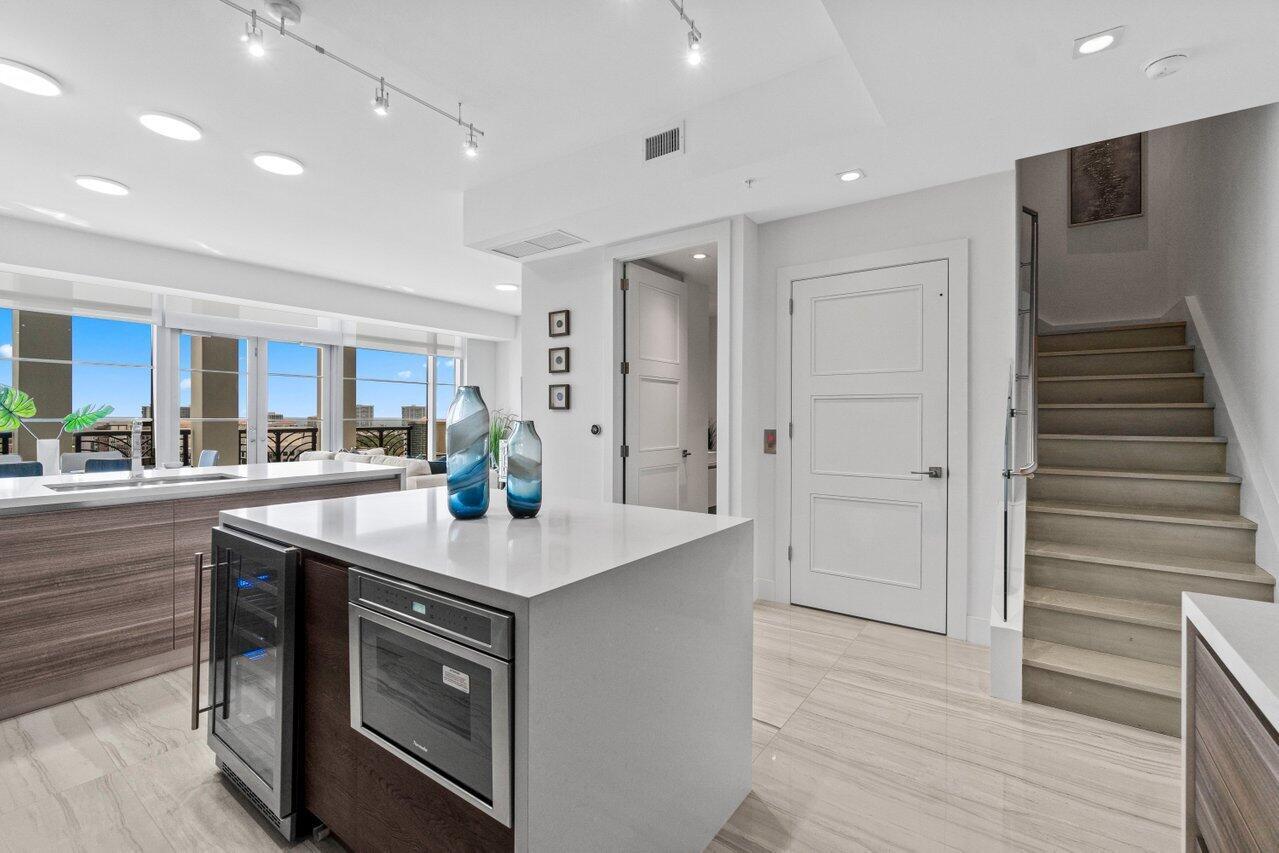 View photos, virtual tours, details... 155 E Boca Raton Road 1205