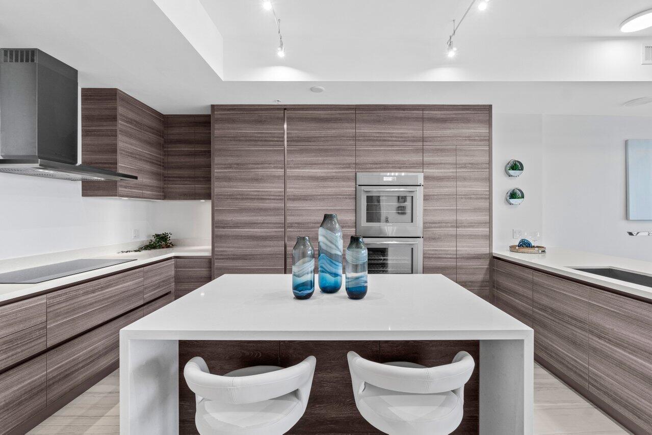View photos, virtual tours, details... 155 E Boca Raton Road 1205