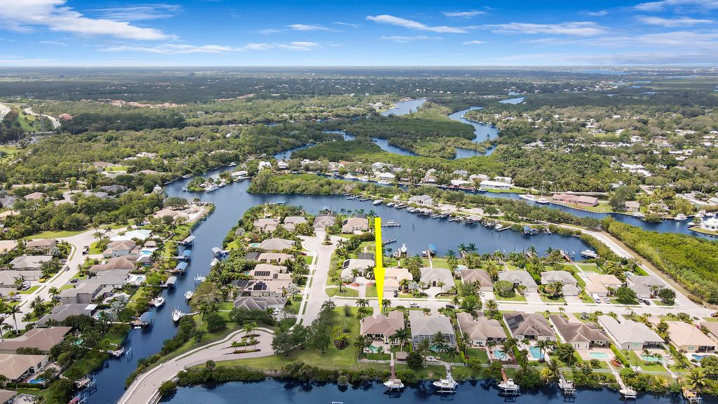 Photo of 660 SW Yacht Basin Way, Stuart, FL 34997 (MLS # B26004041)