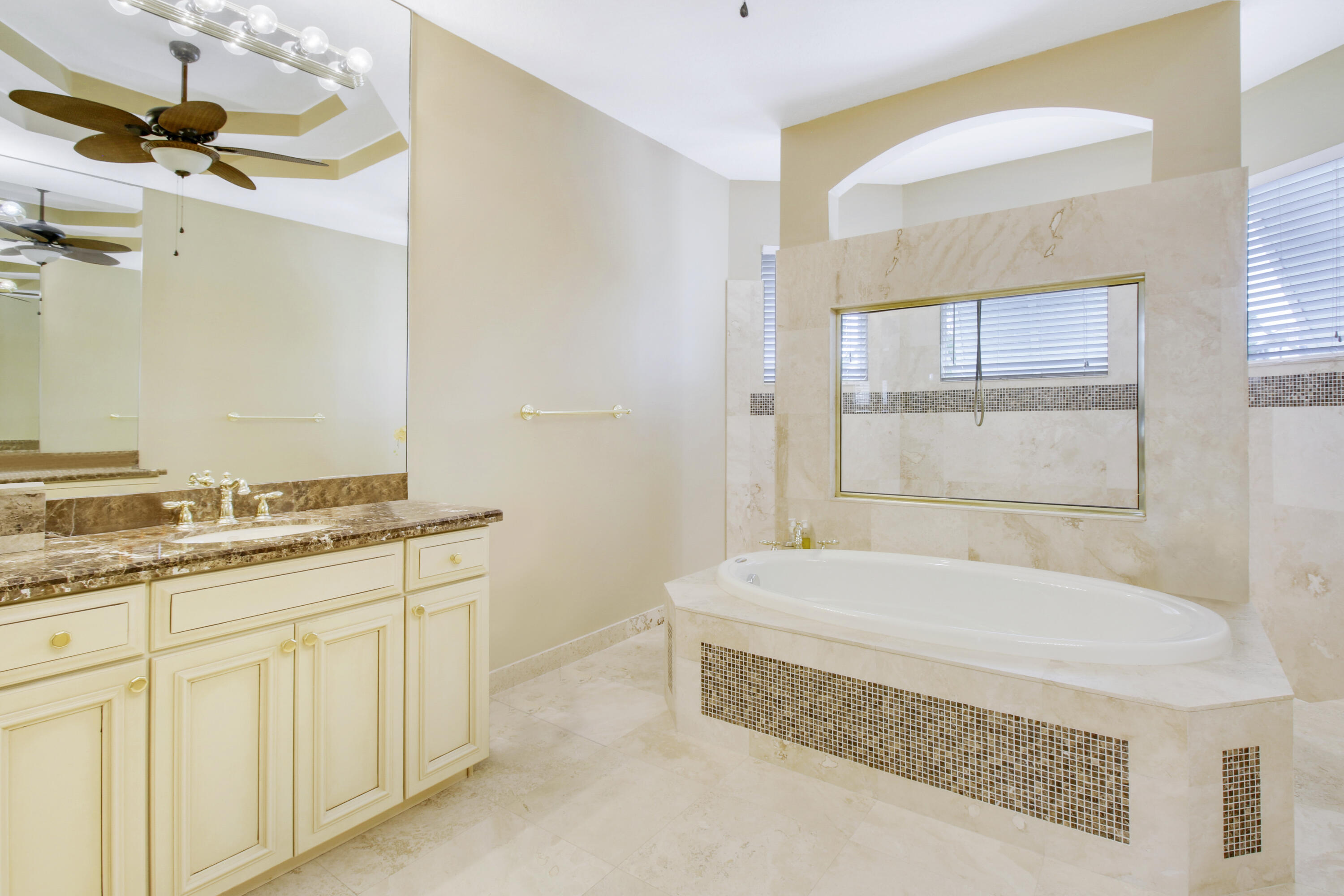 LOST RIVER COVE - Residential