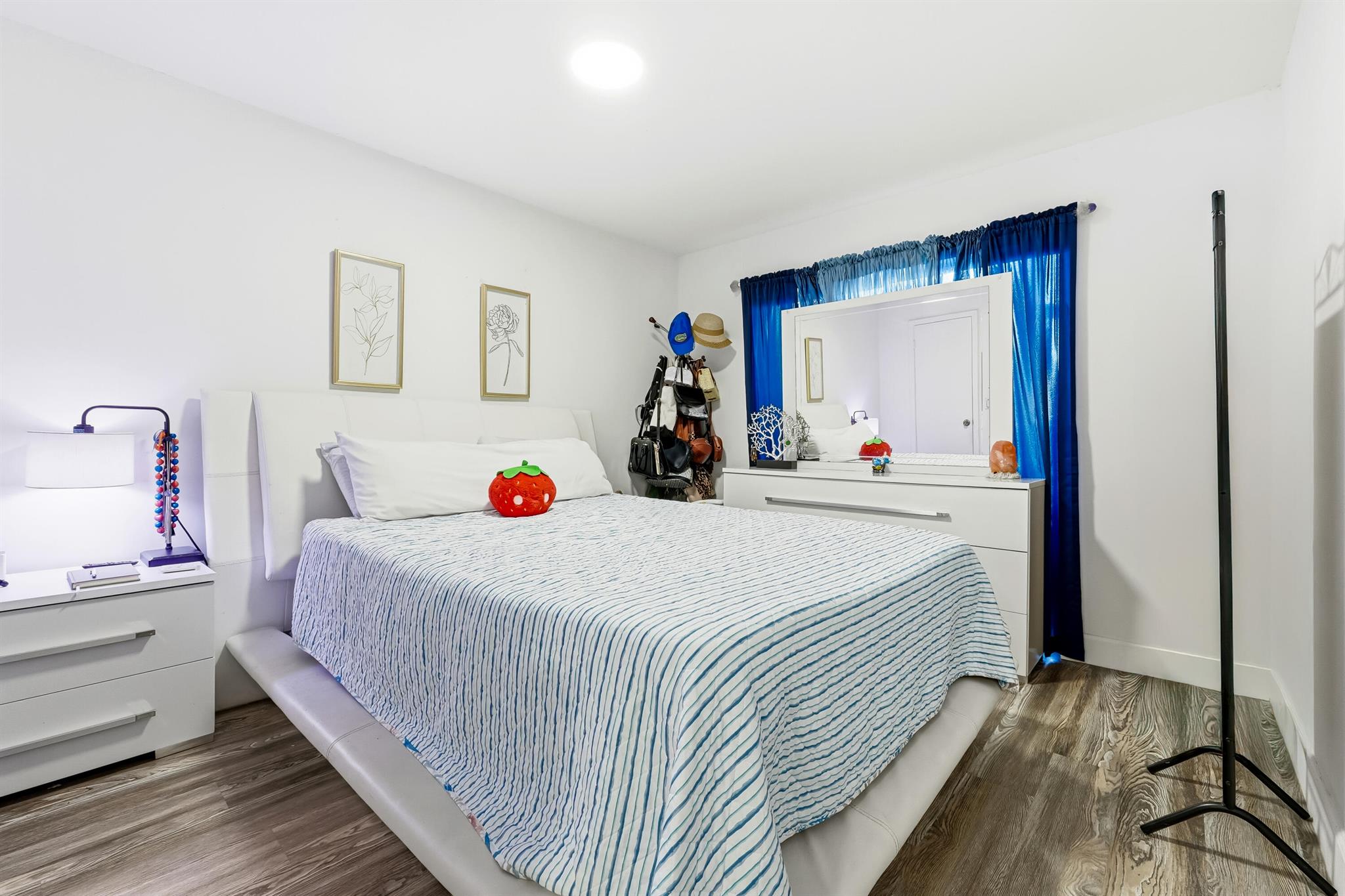 PALM LAKE 1 CONDO - Residential