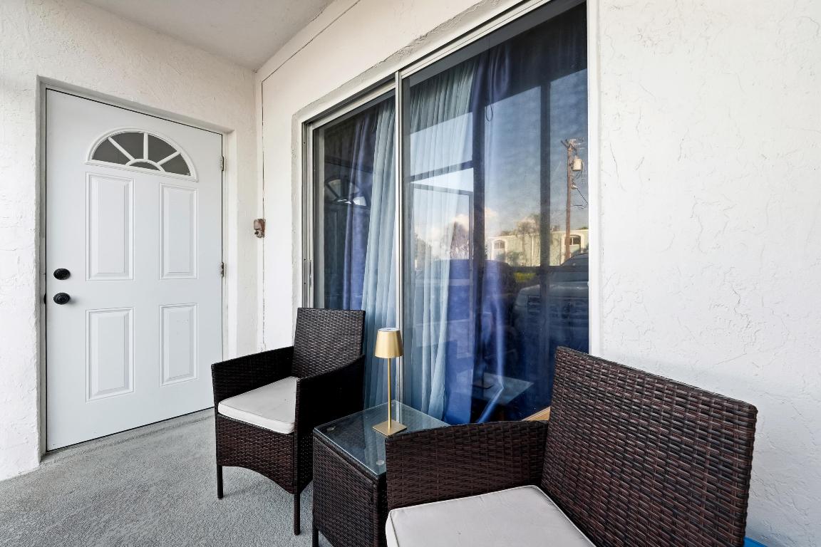 PALM LAKE 1 CONDO - Residential