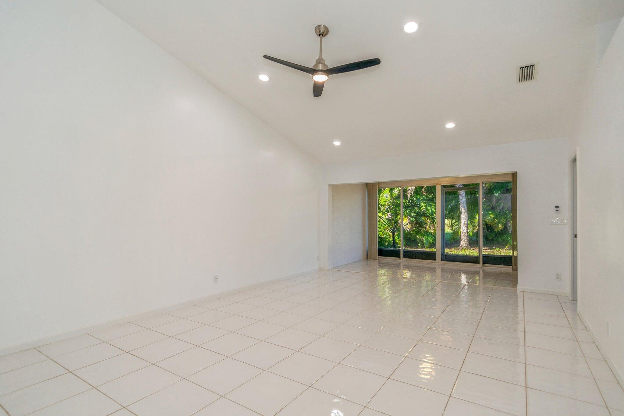 7927 Coral Pointe Drive