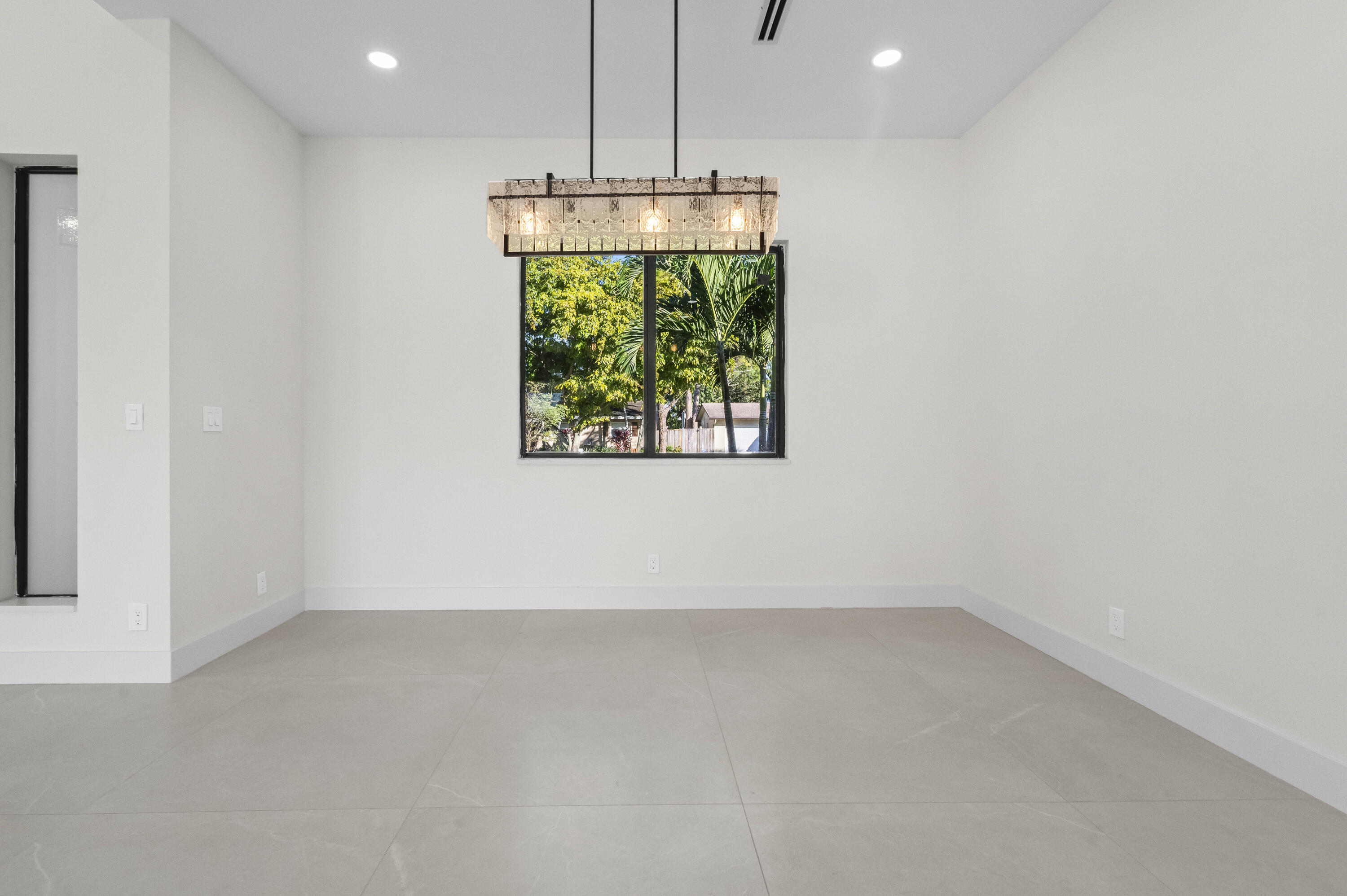 COCONUT CREEK 11TH SEC - Residential