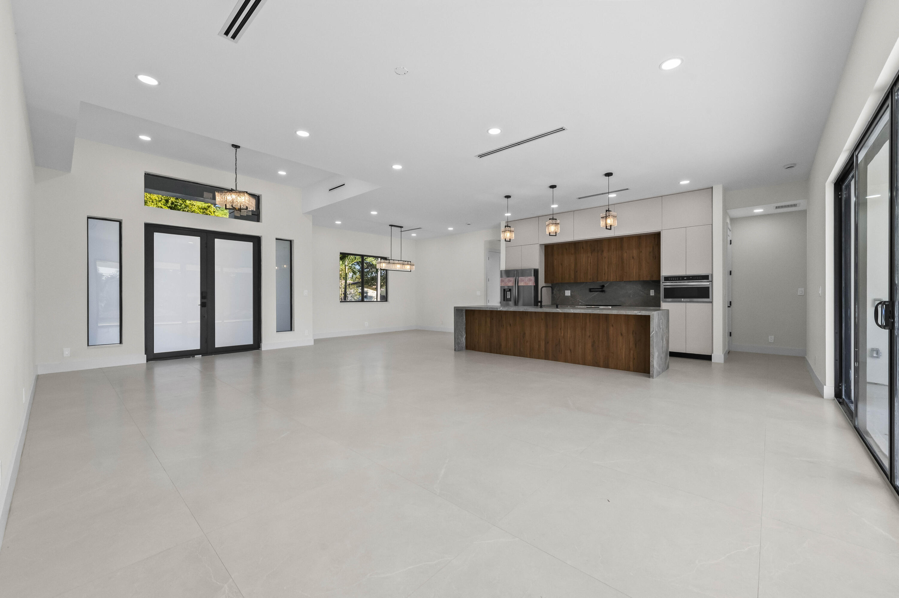 COCONUT CREEK 11TH SEC - Residential