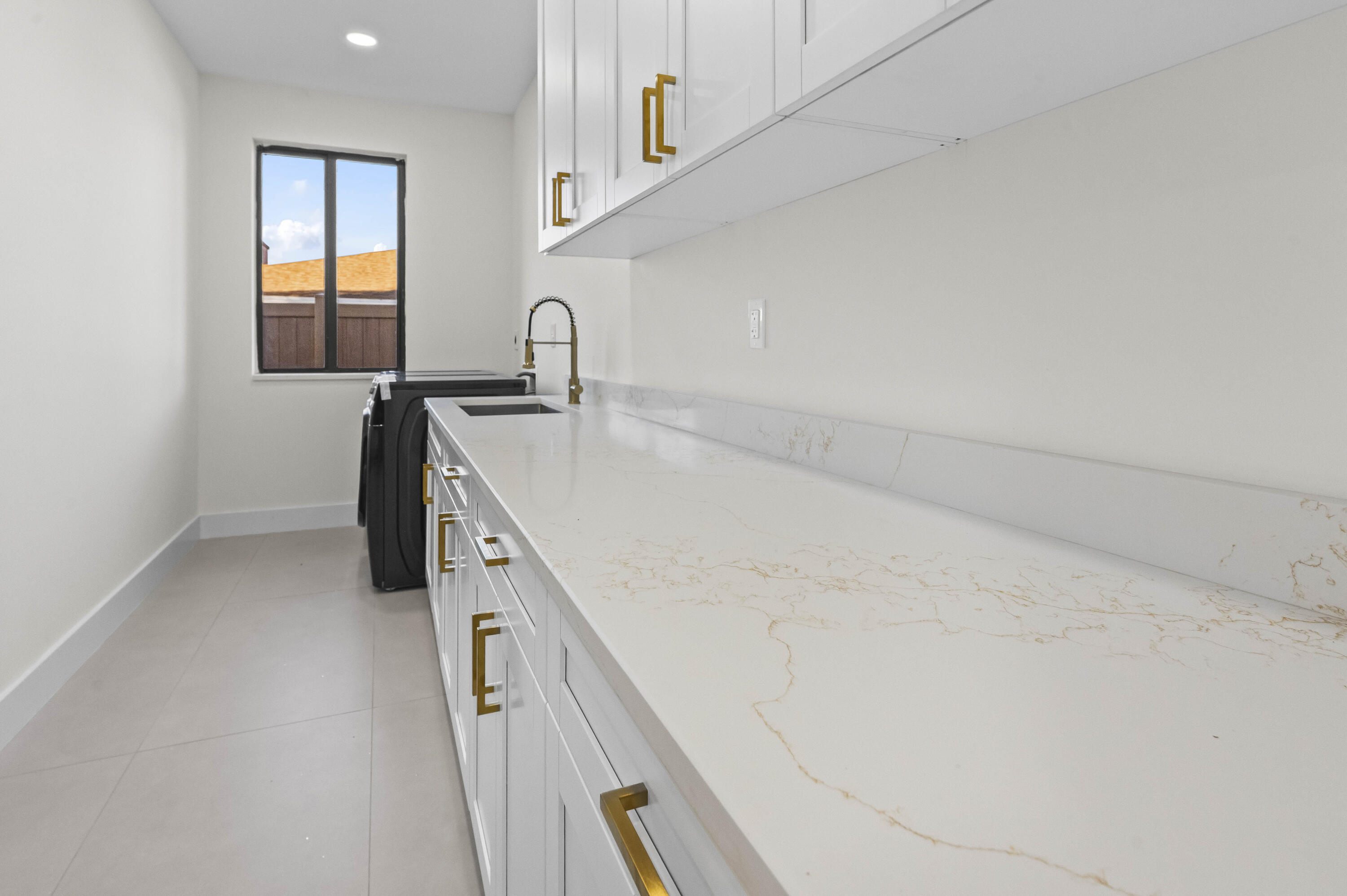 COCONUT CREEK 11TH SEC - Residential