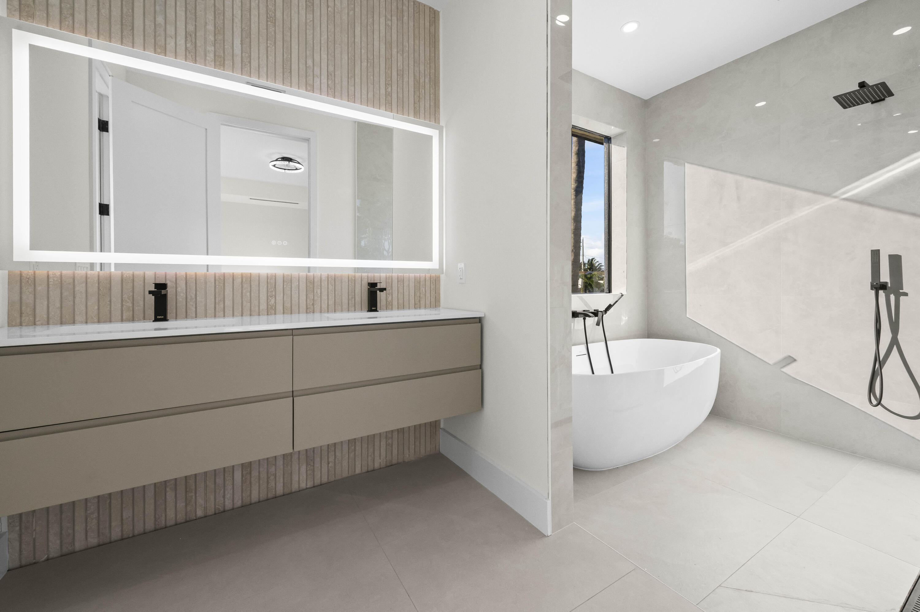 COCONUT CREEK 11TH SEC - Residential