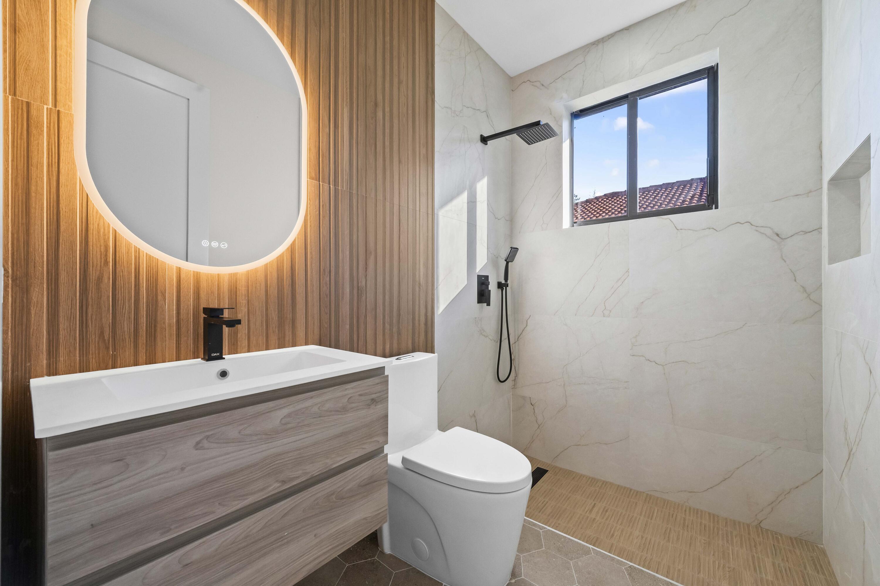 COCONUT CREEK 11TH SEC - Residential