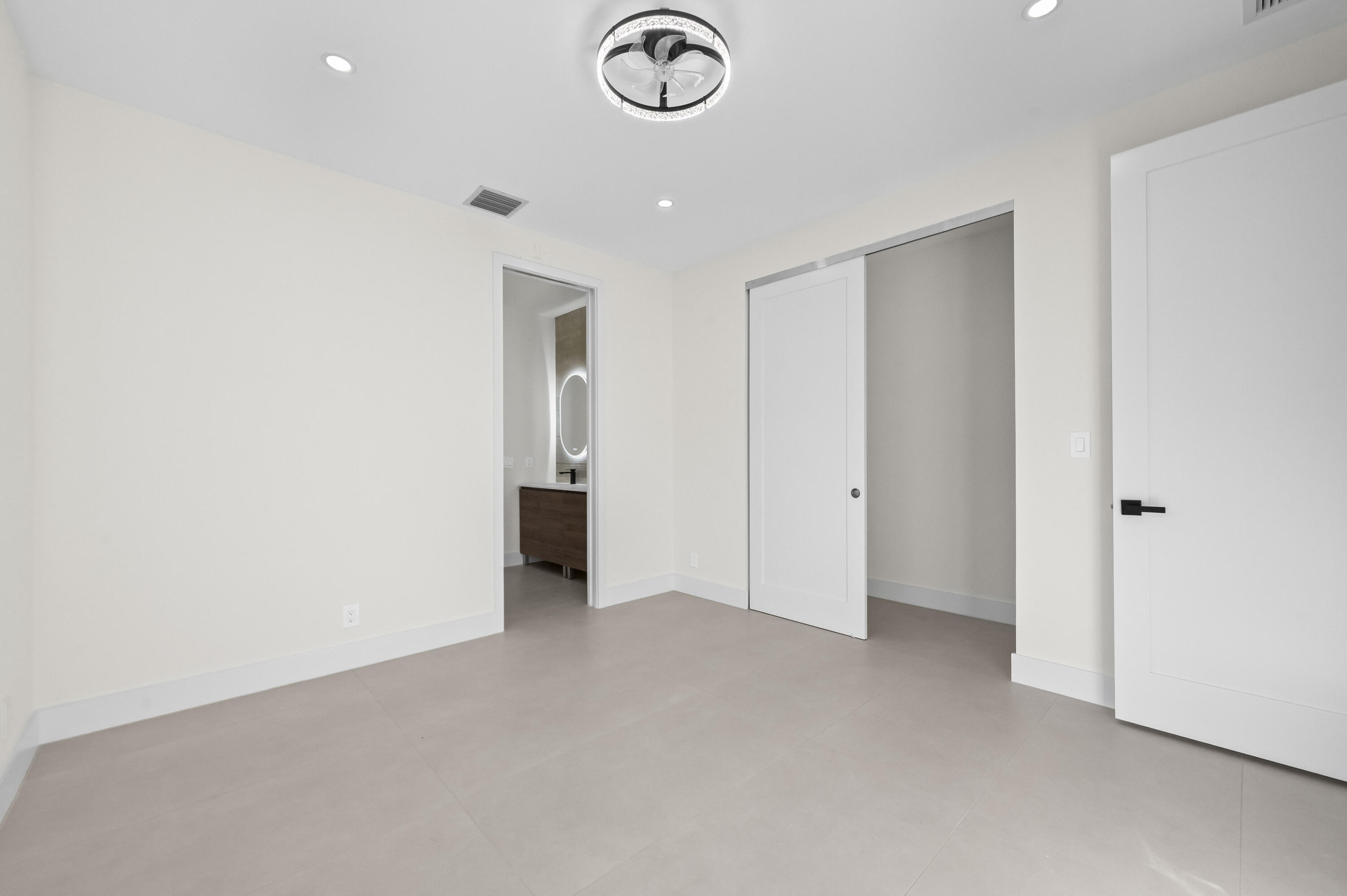 COCONUT CREEK 11TH SEC - Residential