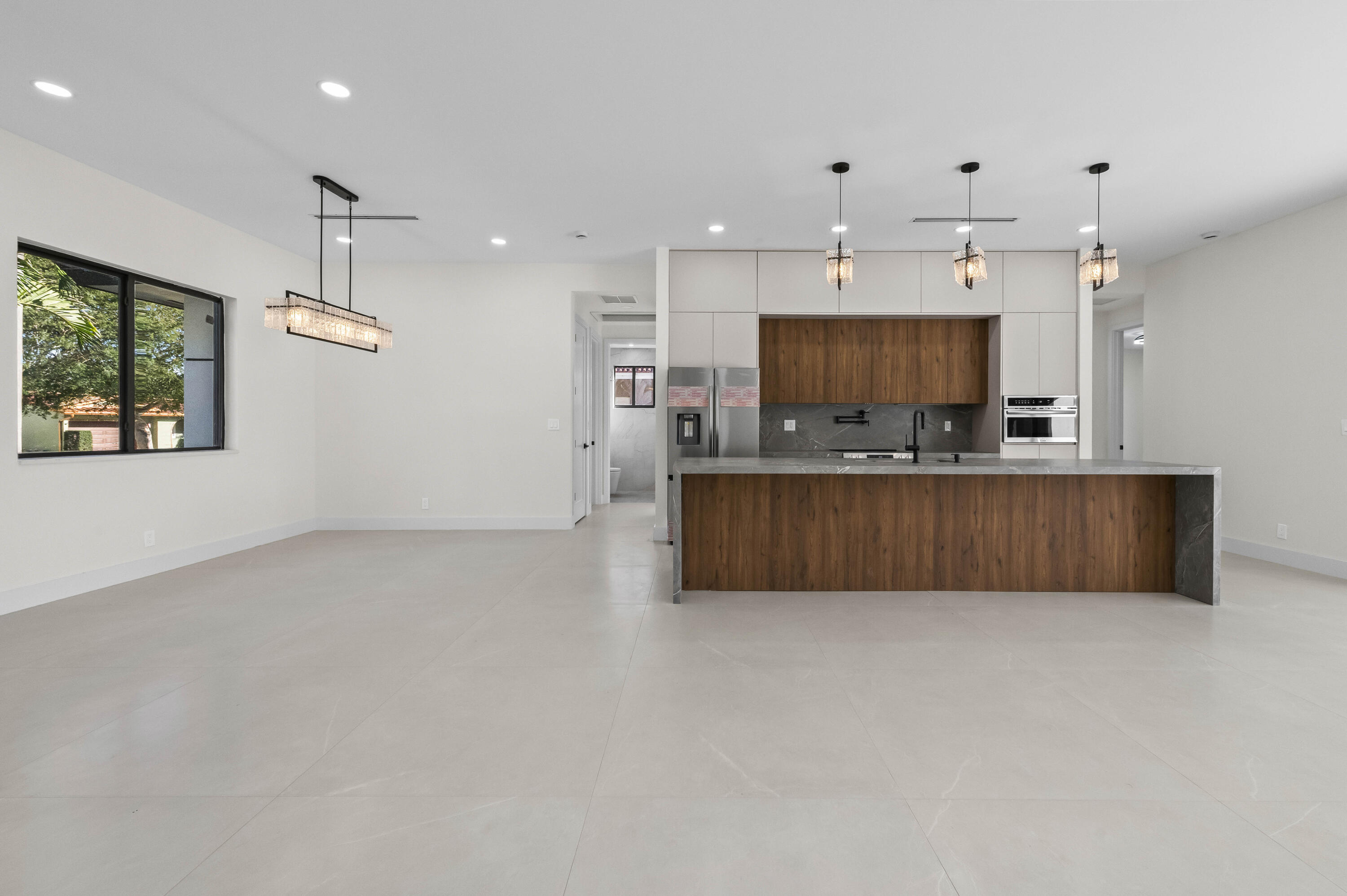 COCONUT CREEK 11TH SEC - Residential