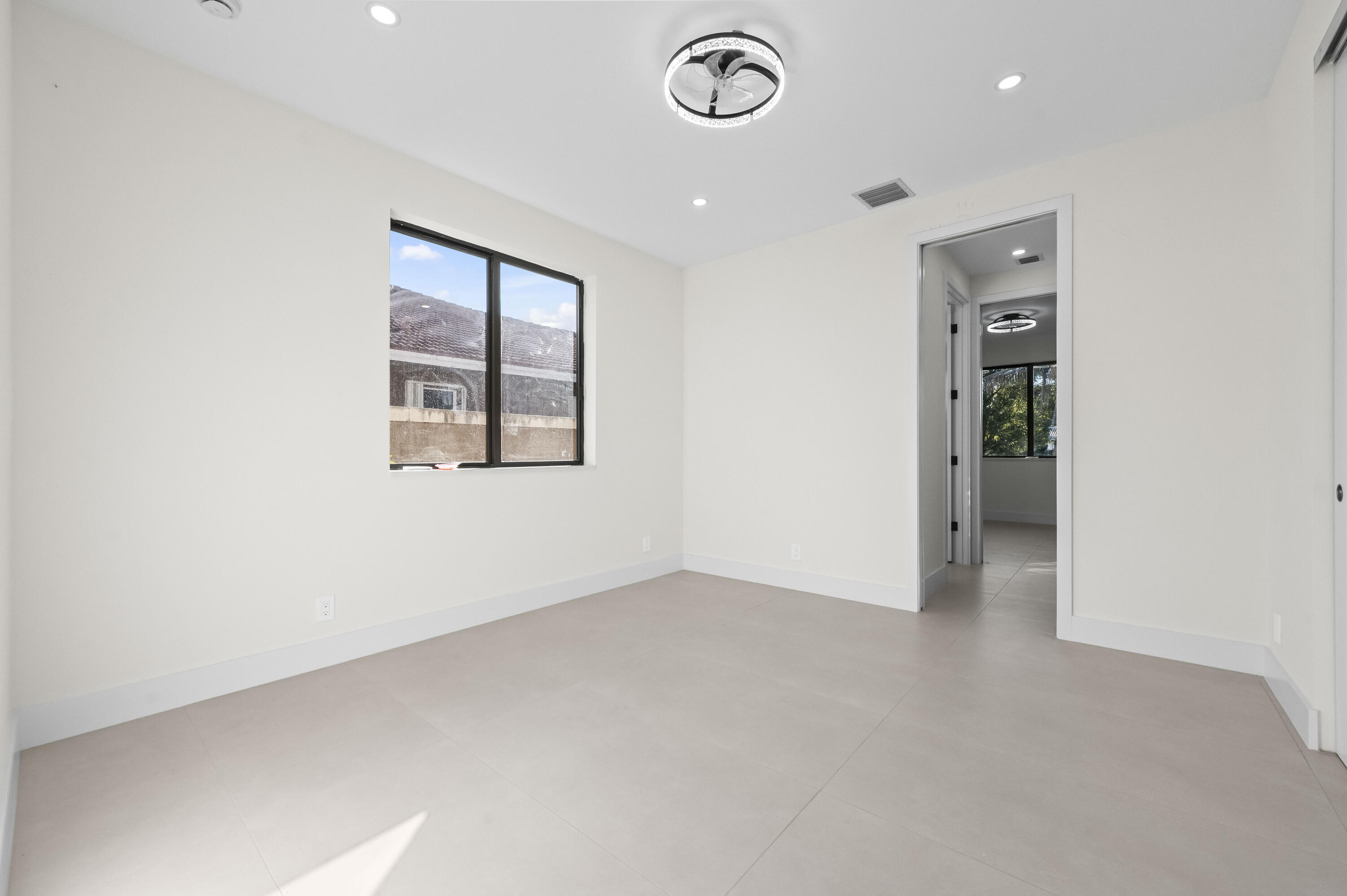 COCONUT CREEK 11TH SEC - Residential