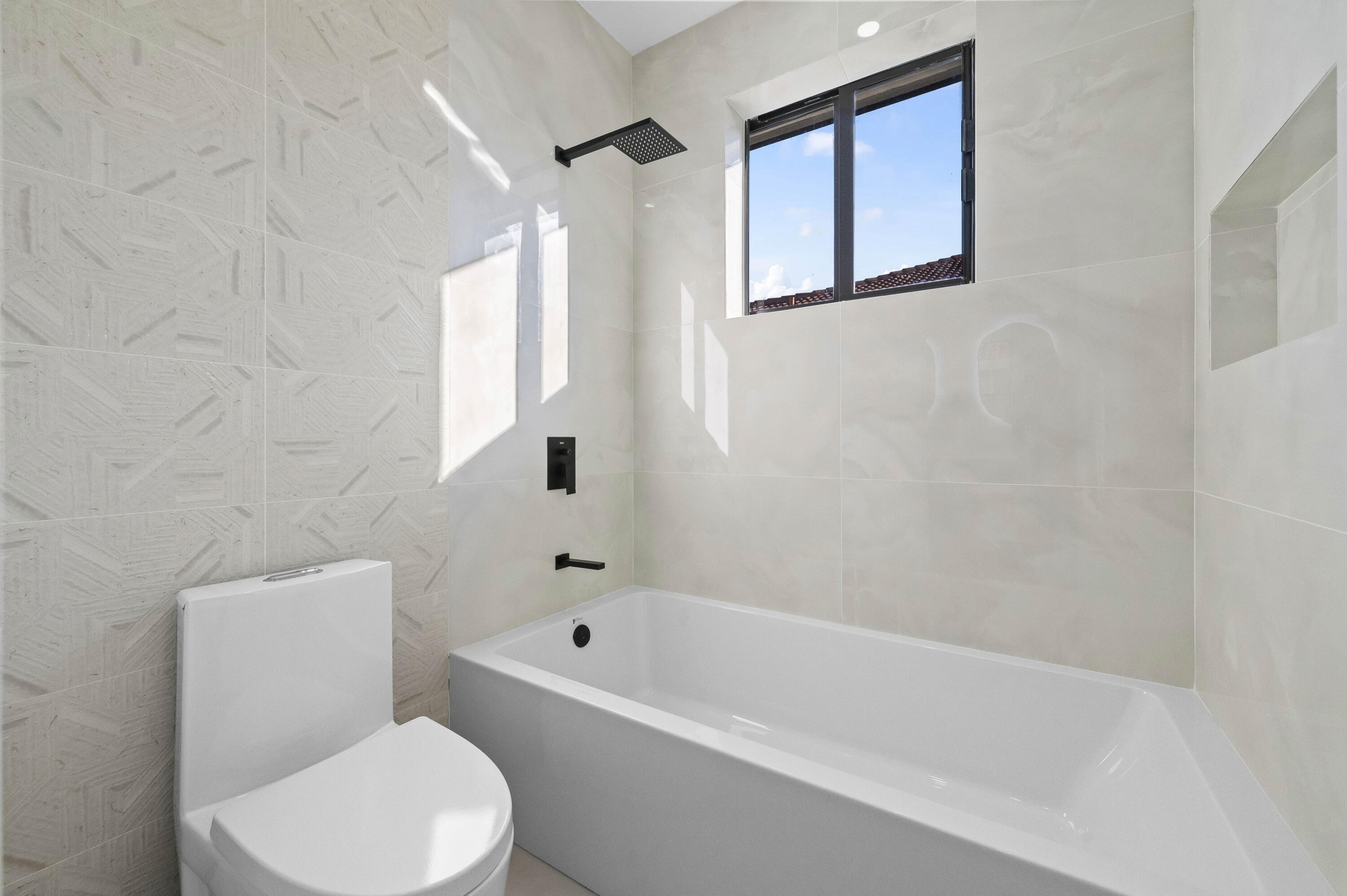 COCONUT CREEK 11TH SEC - Residential