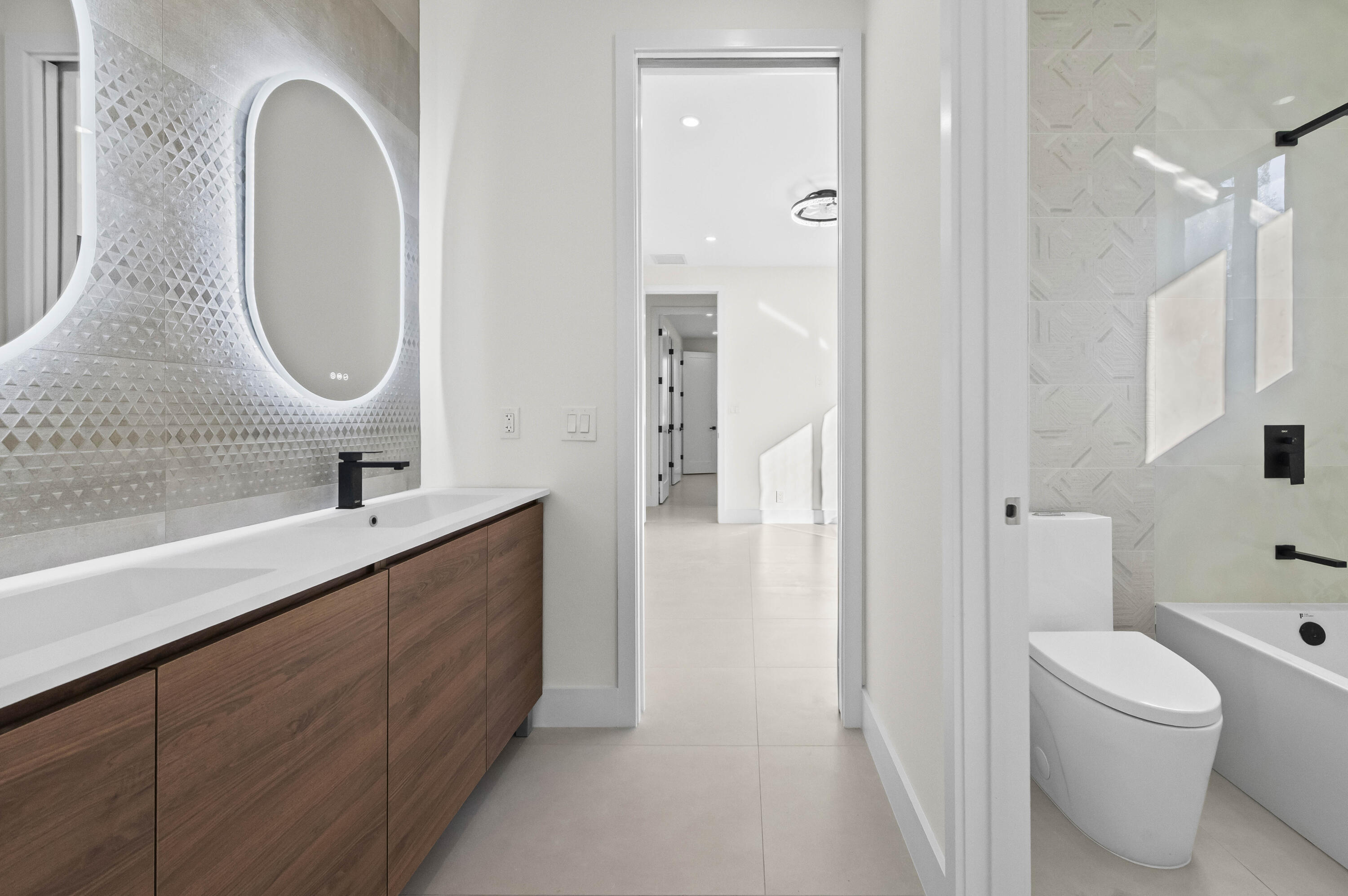 COCONUT CREEK 11TH SEC - Residential