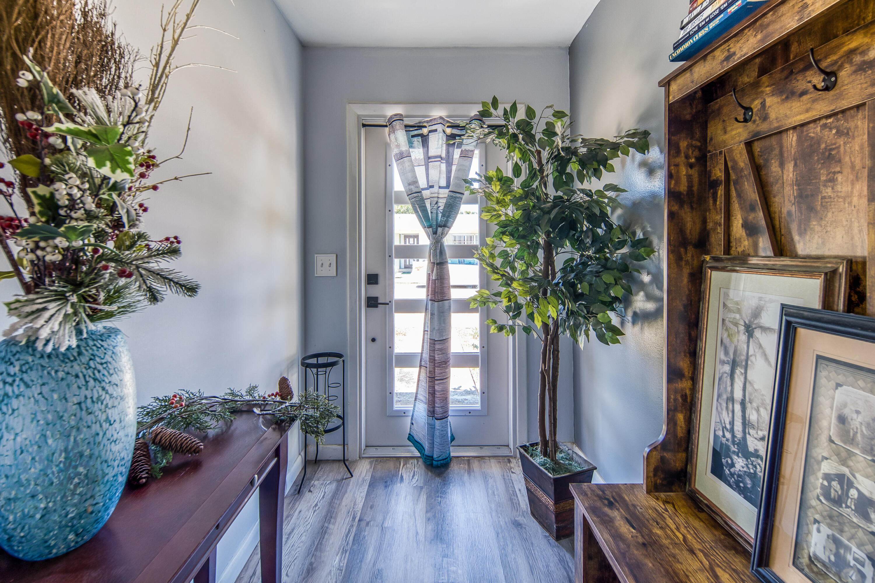 NORTH LAKE WORTH - Residential