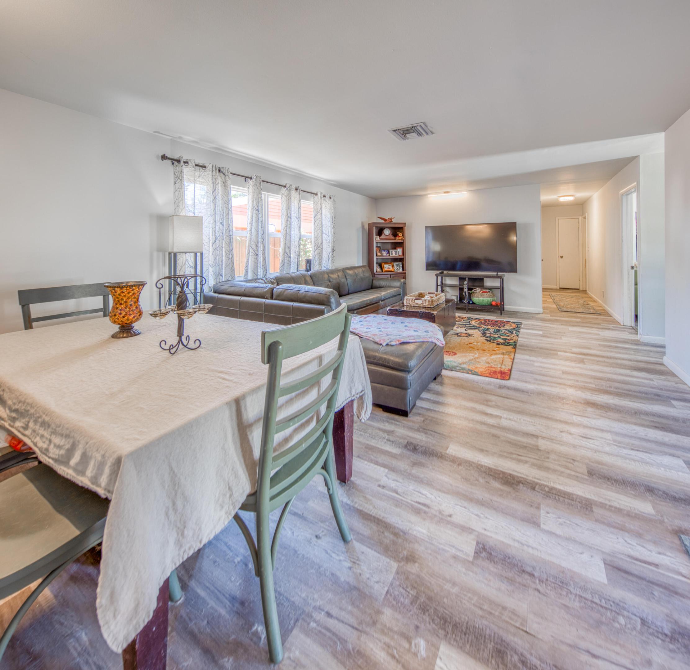 NORTH LAKE WORTH - Residential