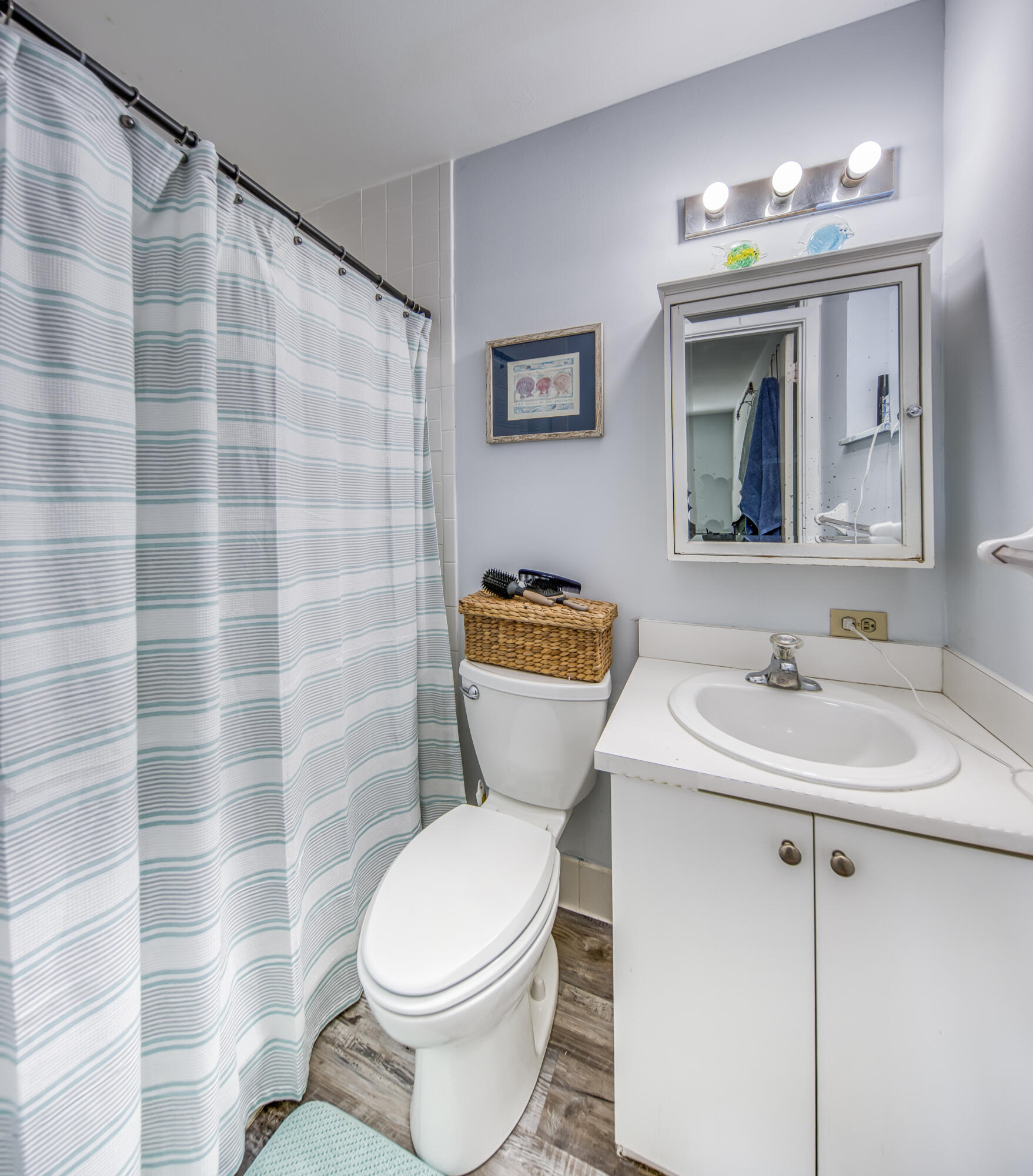 NORTH LAKE WORTH - Residential