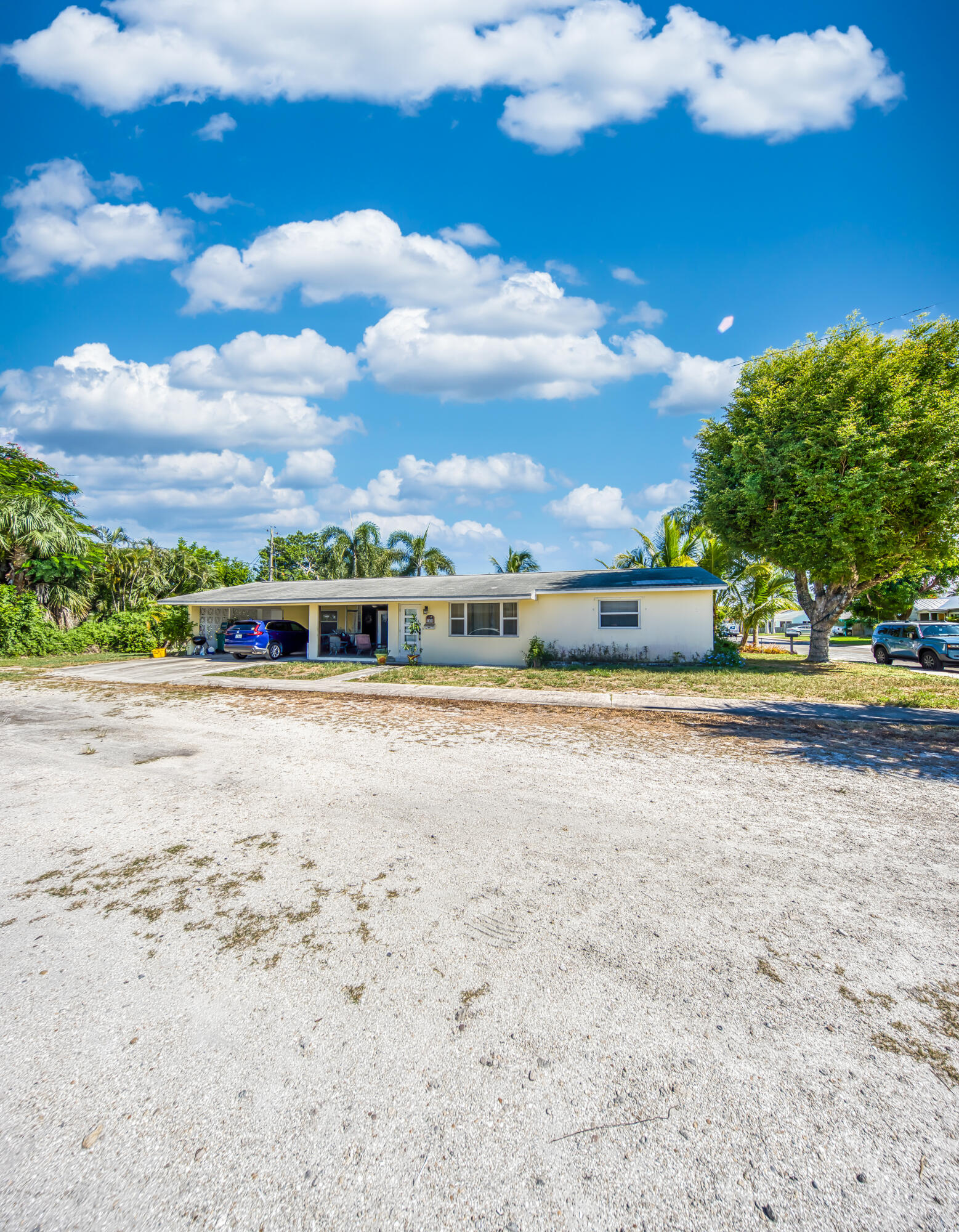 NORTH LAKE WORTH - Residential