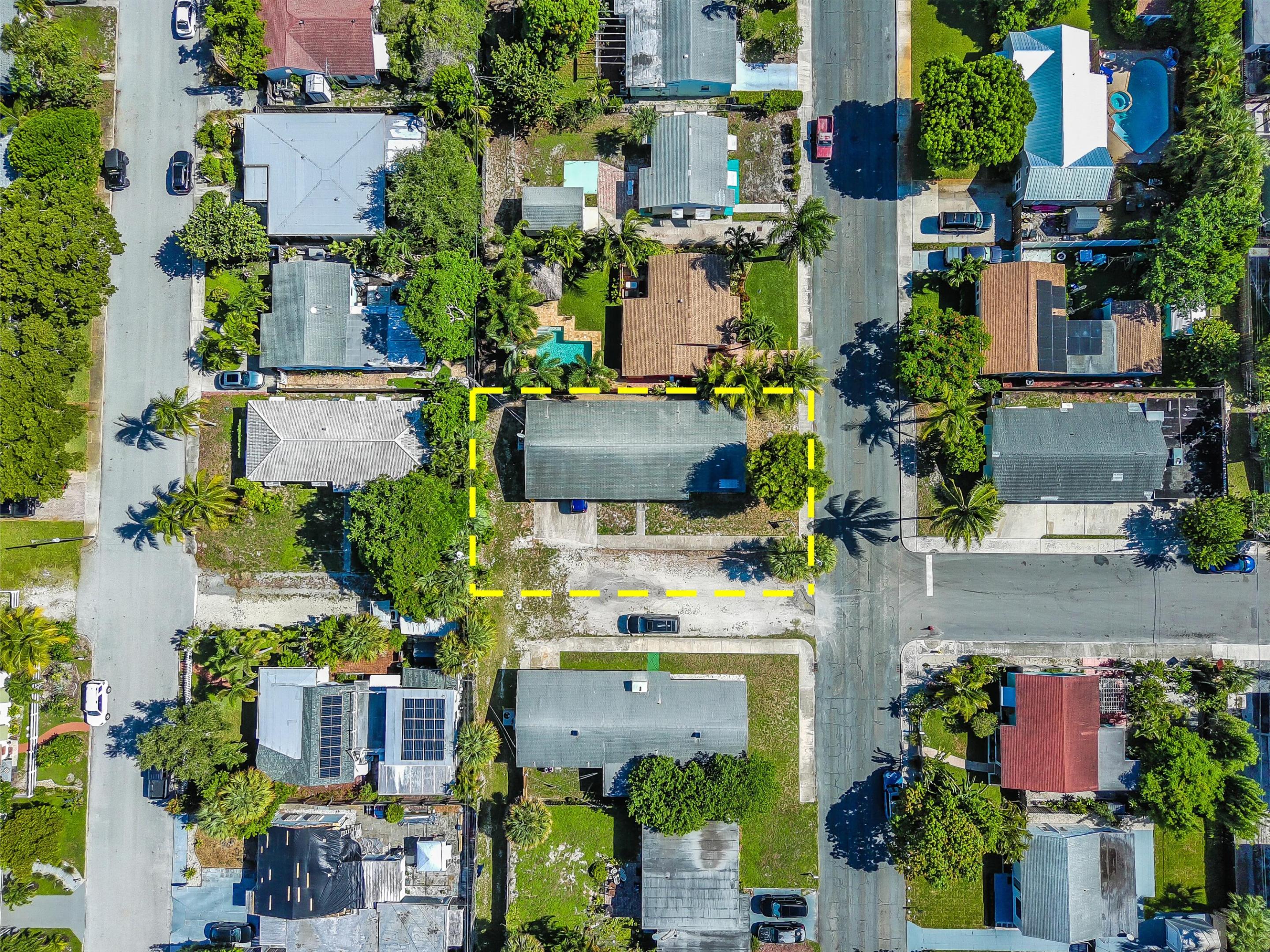 NORTH LAKE WORTH - Residential