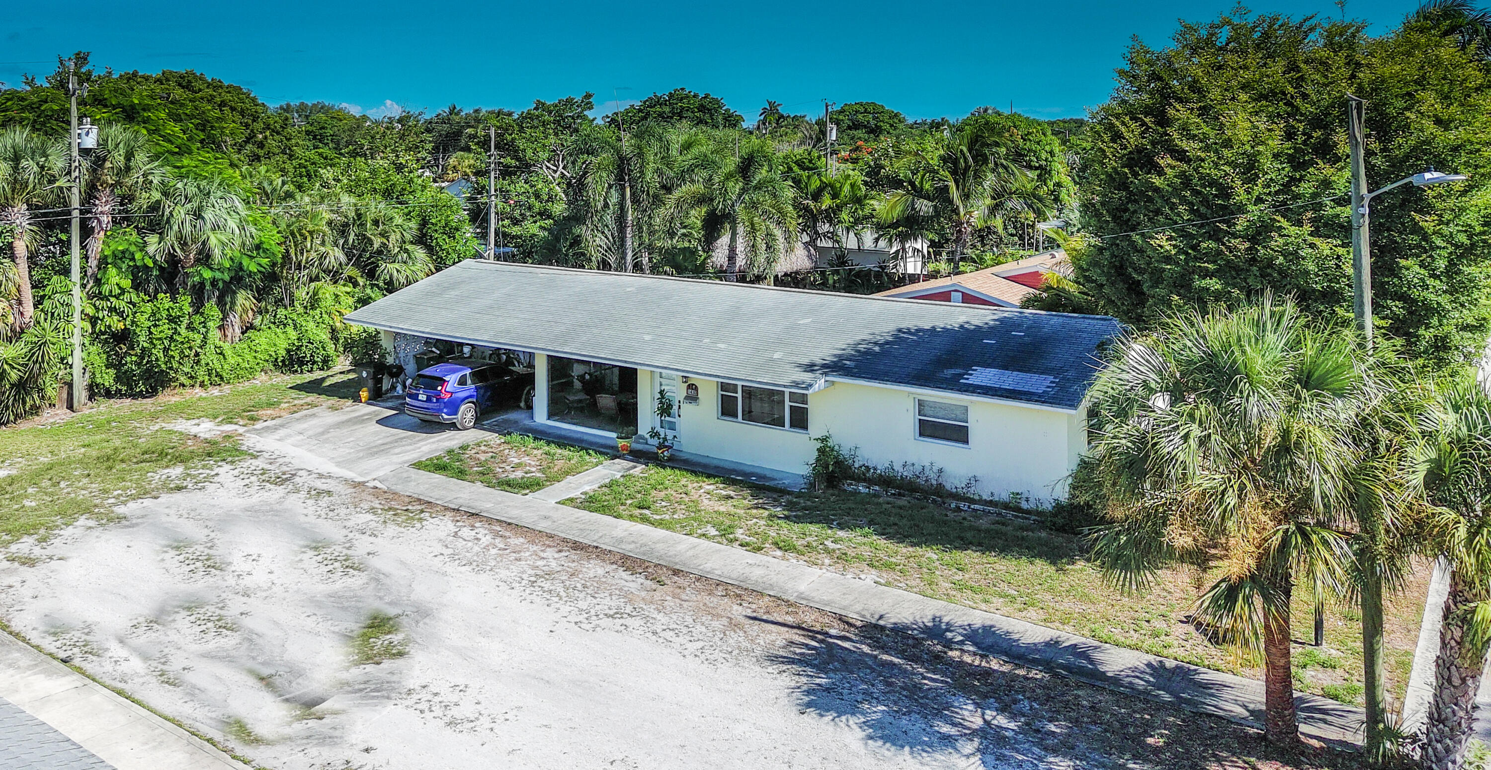 NORTH LAKE WORTH - Residential
