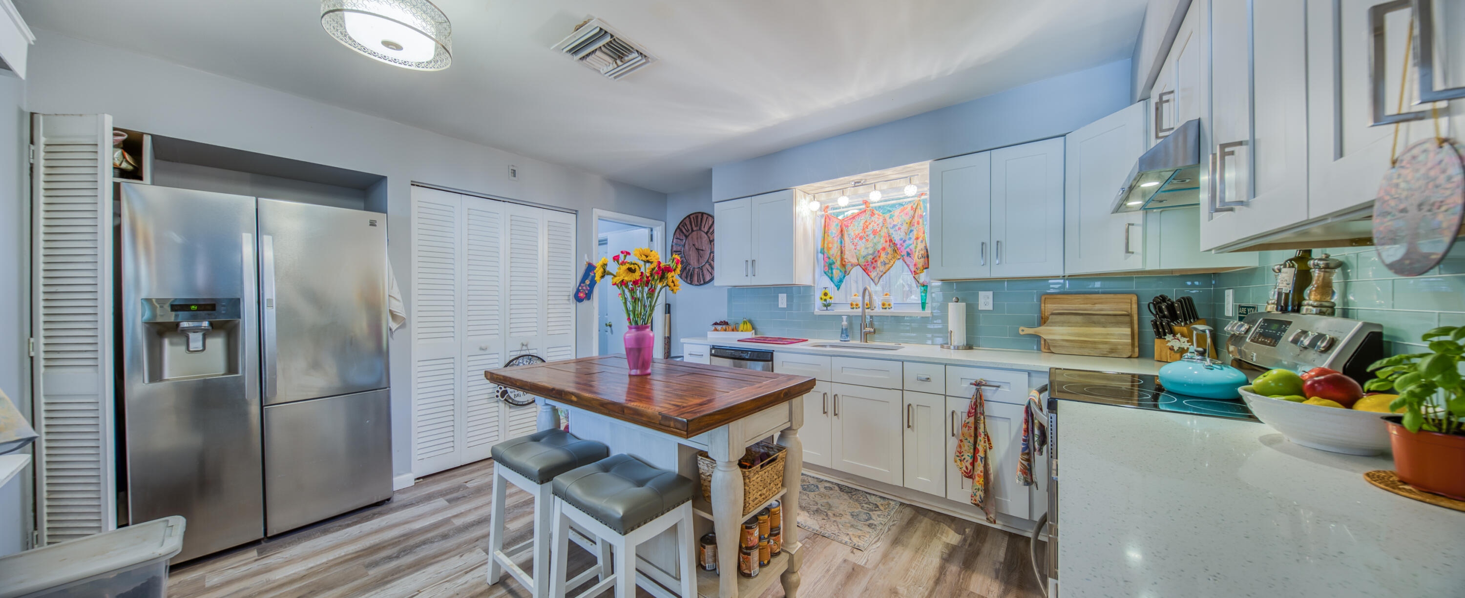 NORTH LAKE WORTH - Residential