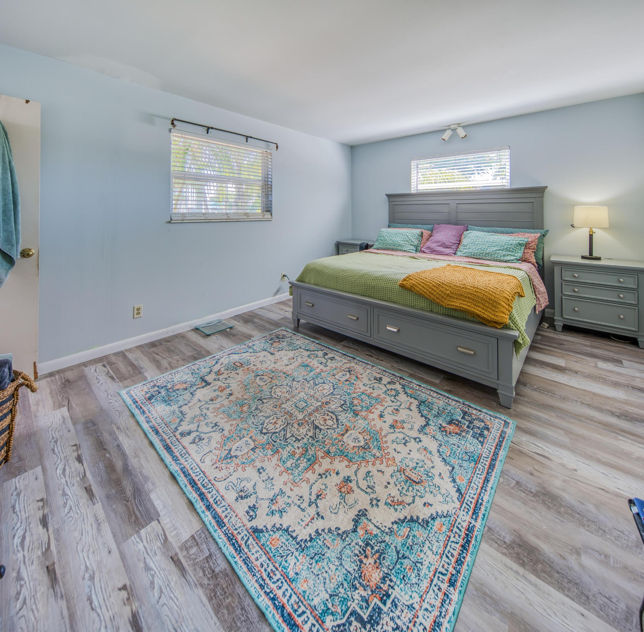 NORTH LAKE WORTH - Residential