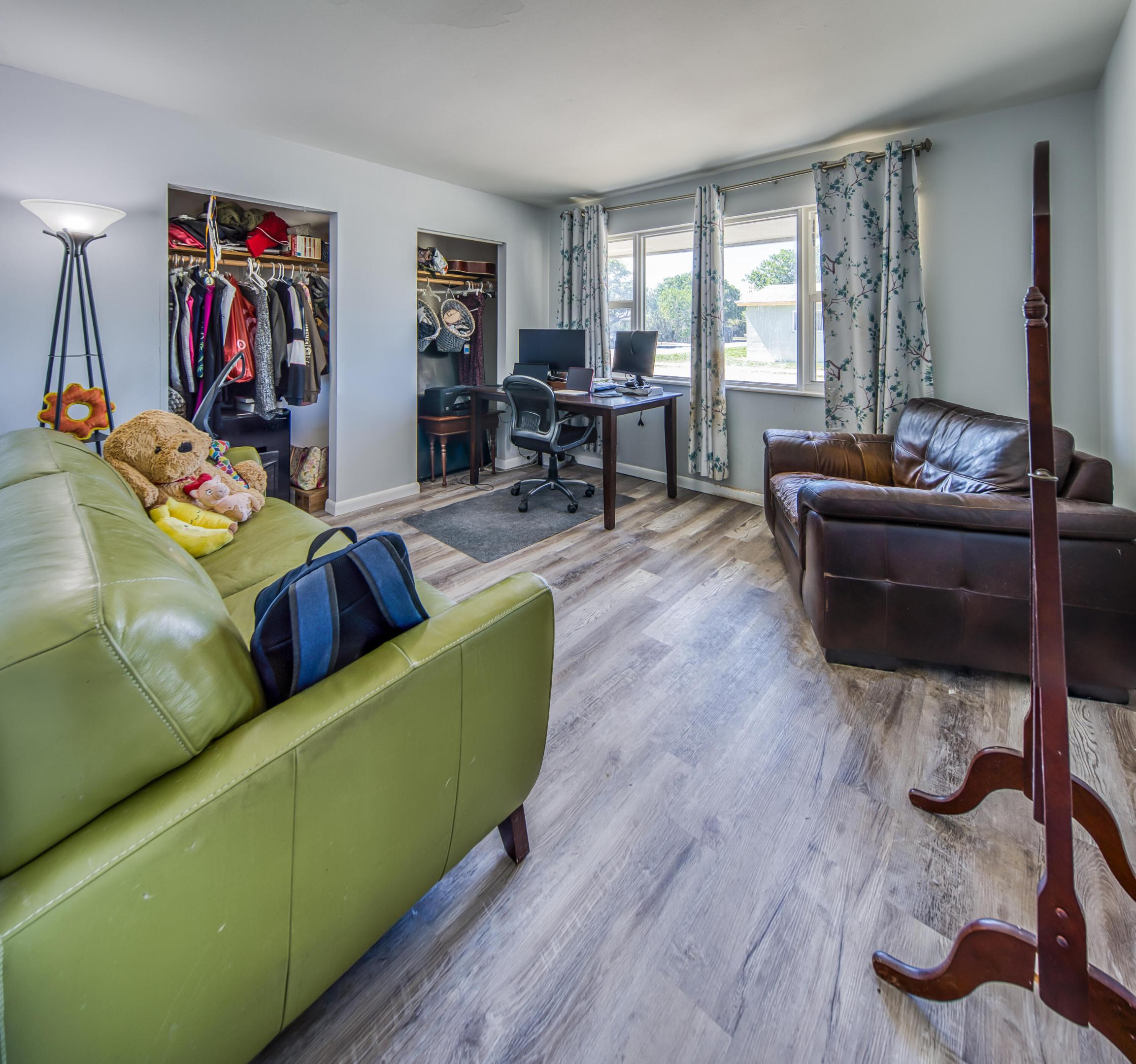 NORTH LAKE WORTH - Residential