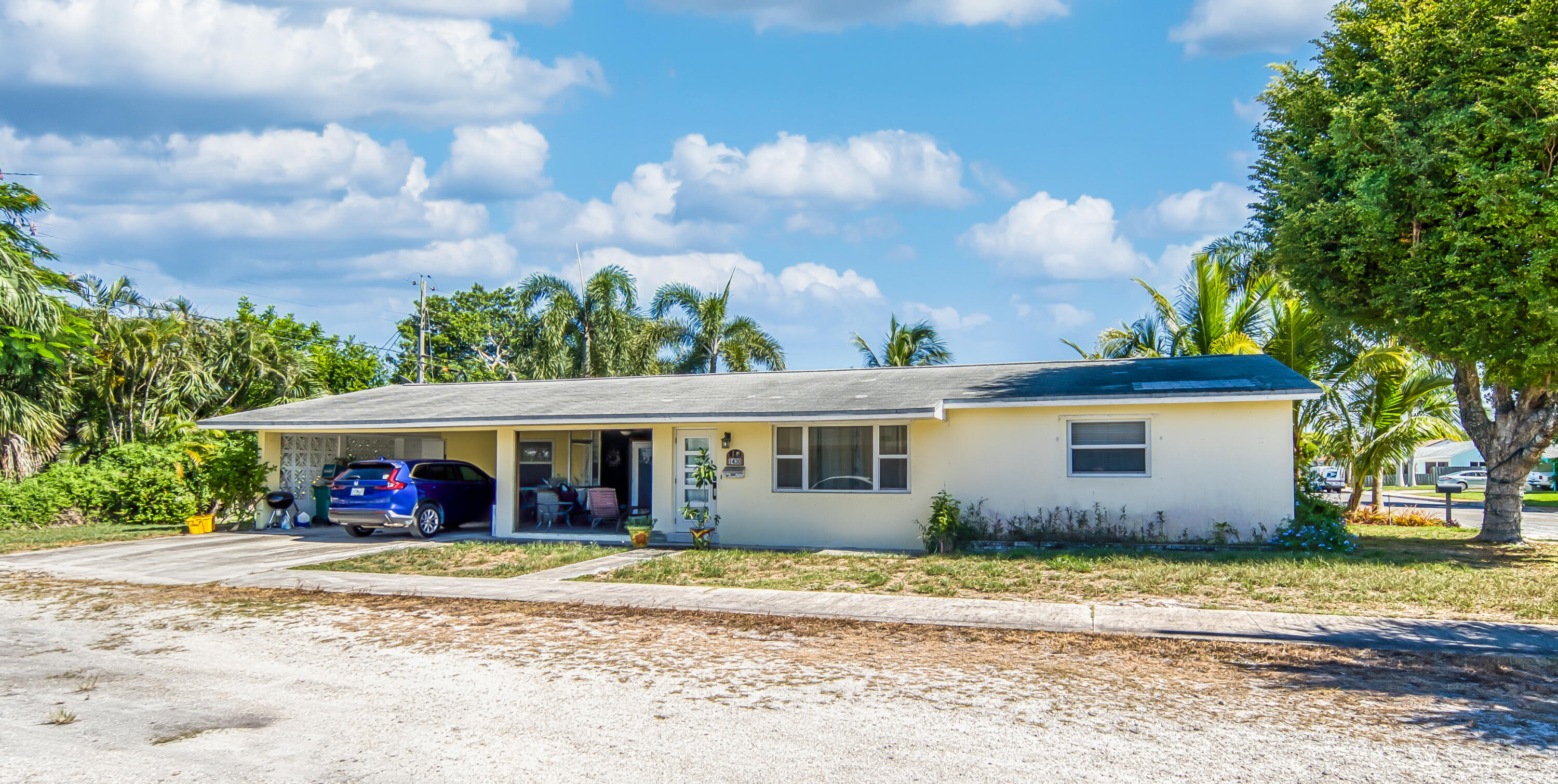 NORTH LAKE WORTH - Residential