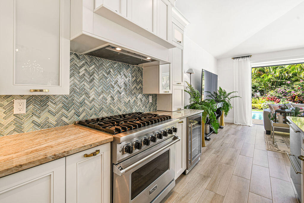 JUPITER INLET BEACH COLON - Residential