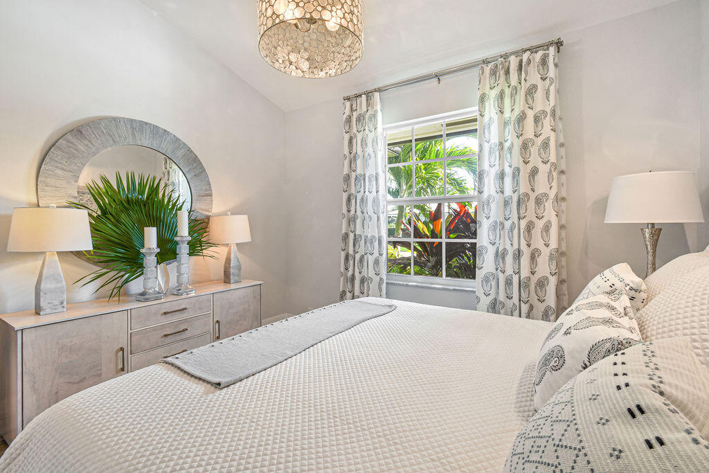 JUPITER INLET BEACH COLON - Residential