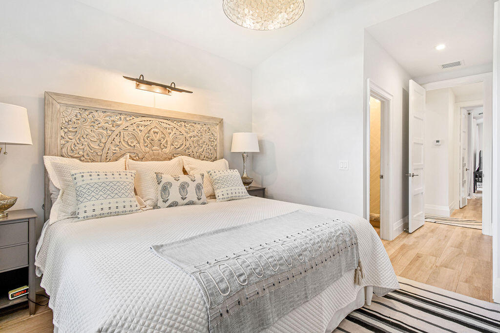 JUPITER INLET BEACH COLON - Residential