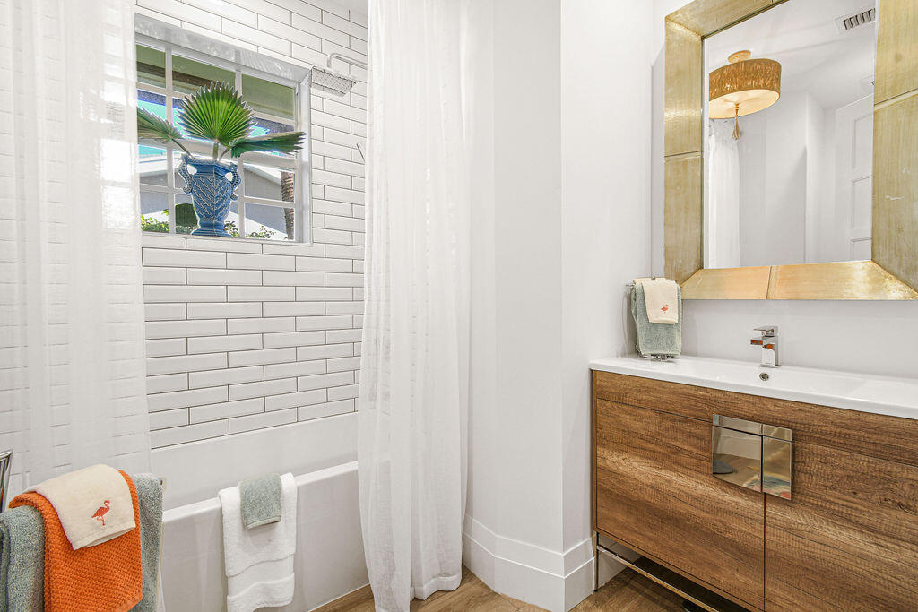 JUPITER INLET BEACH COLON - Residential