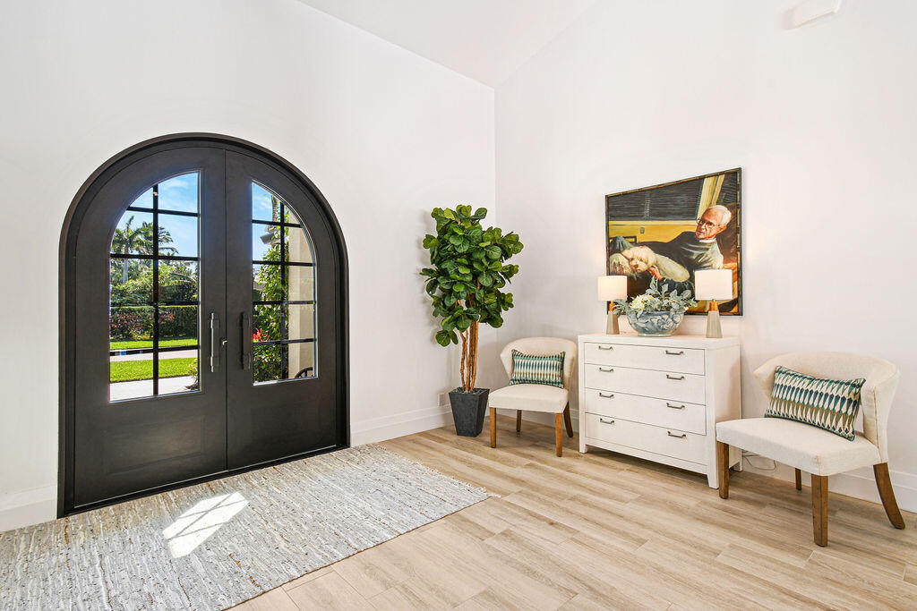 JUPITER INLET BEACH COLON - Residential