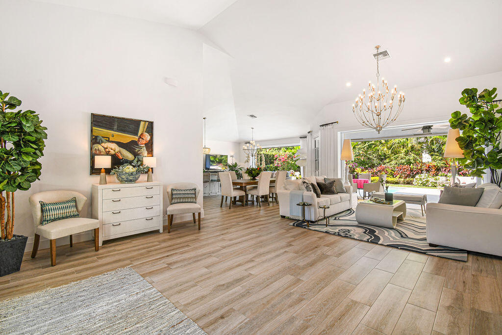 JUPITER INLET BEACH COLON - Residential