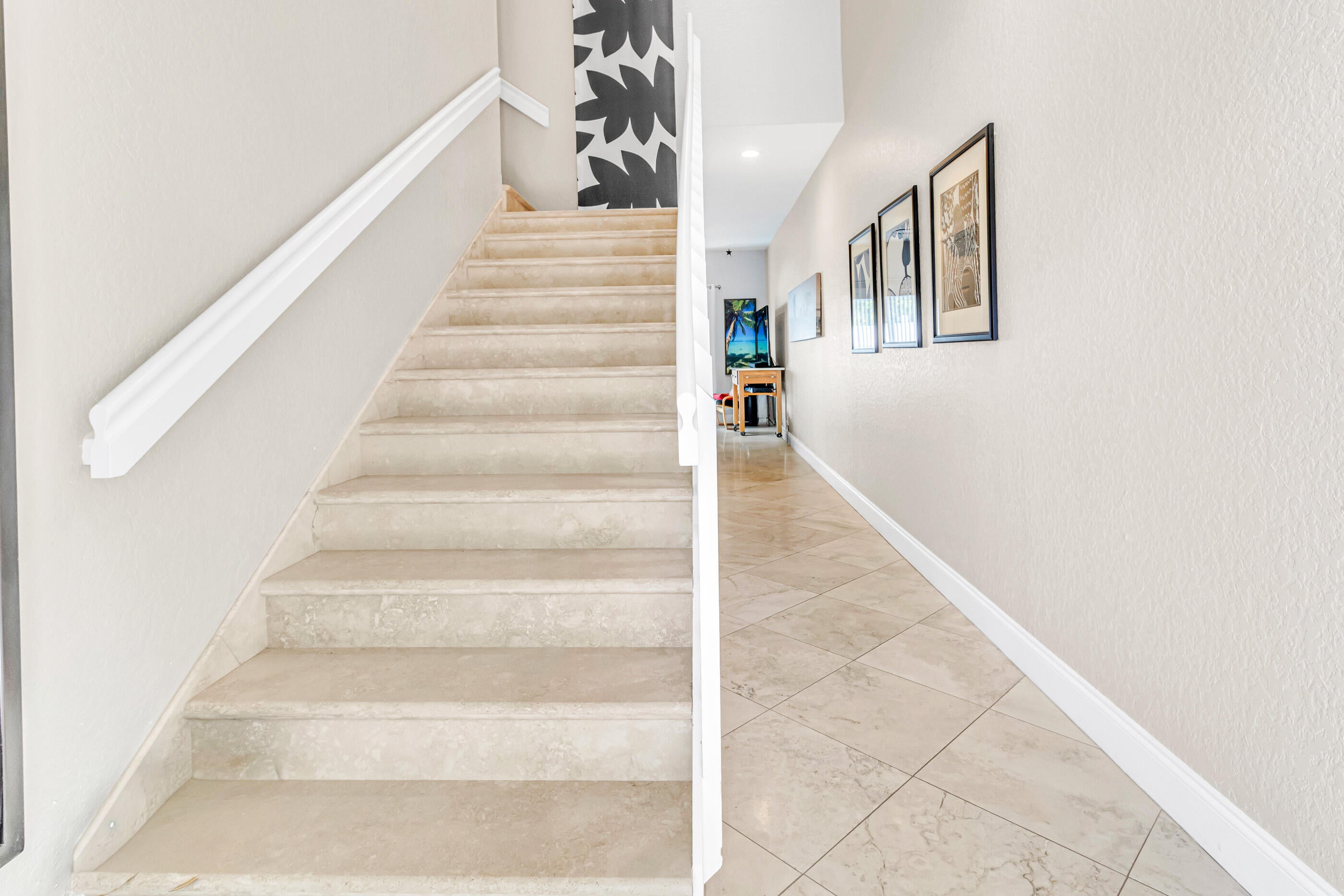 5428 Pointe Villa Drive E