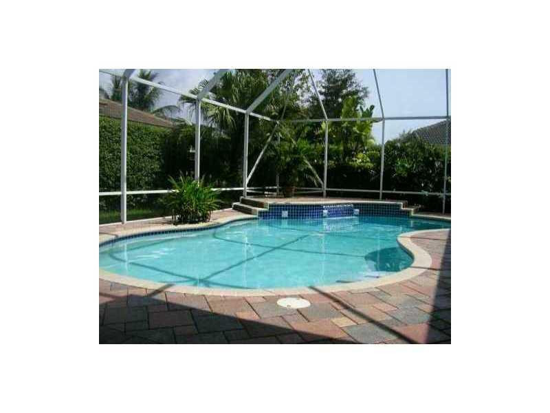 Fox Ridge 157-8 B - Residential Lease