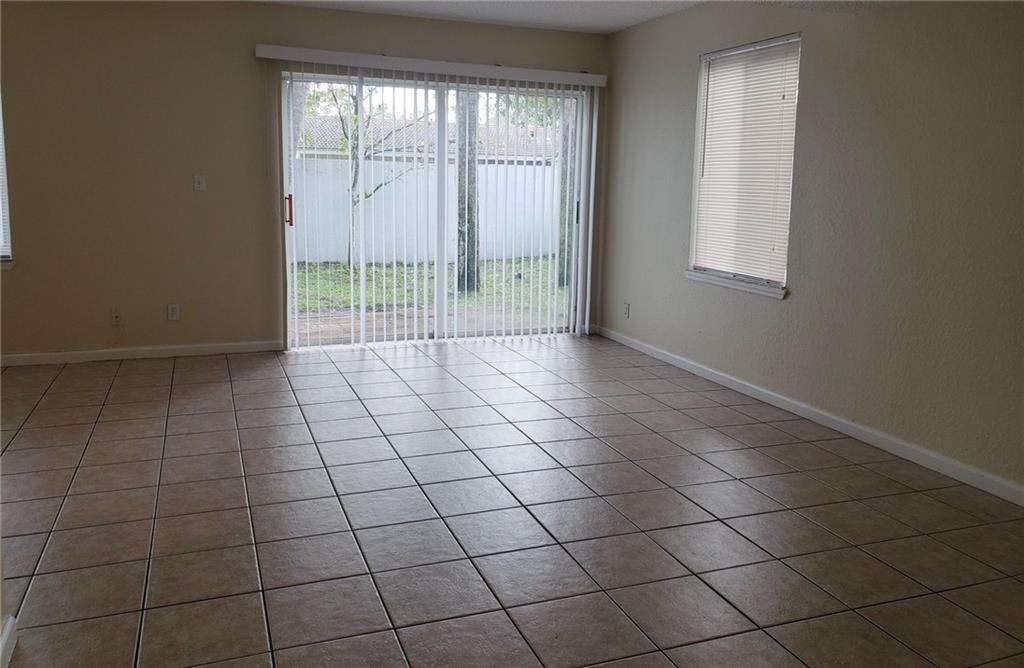 Coral Spgs University Dri - Residential Lease