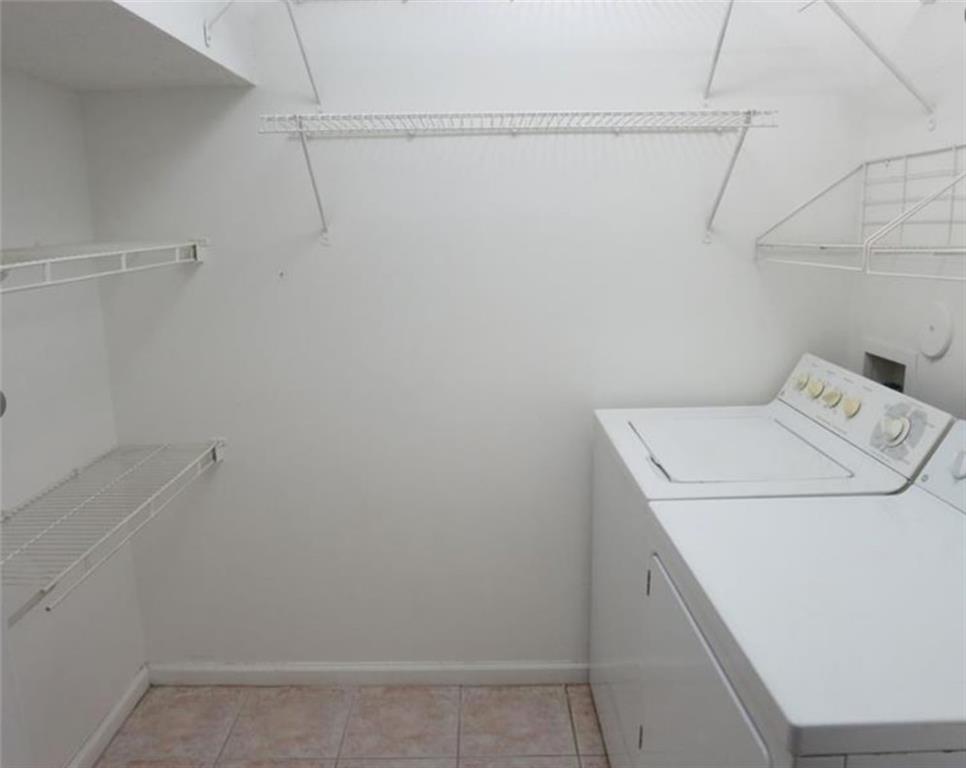 Coral Spgs University Dri - Residential Lease